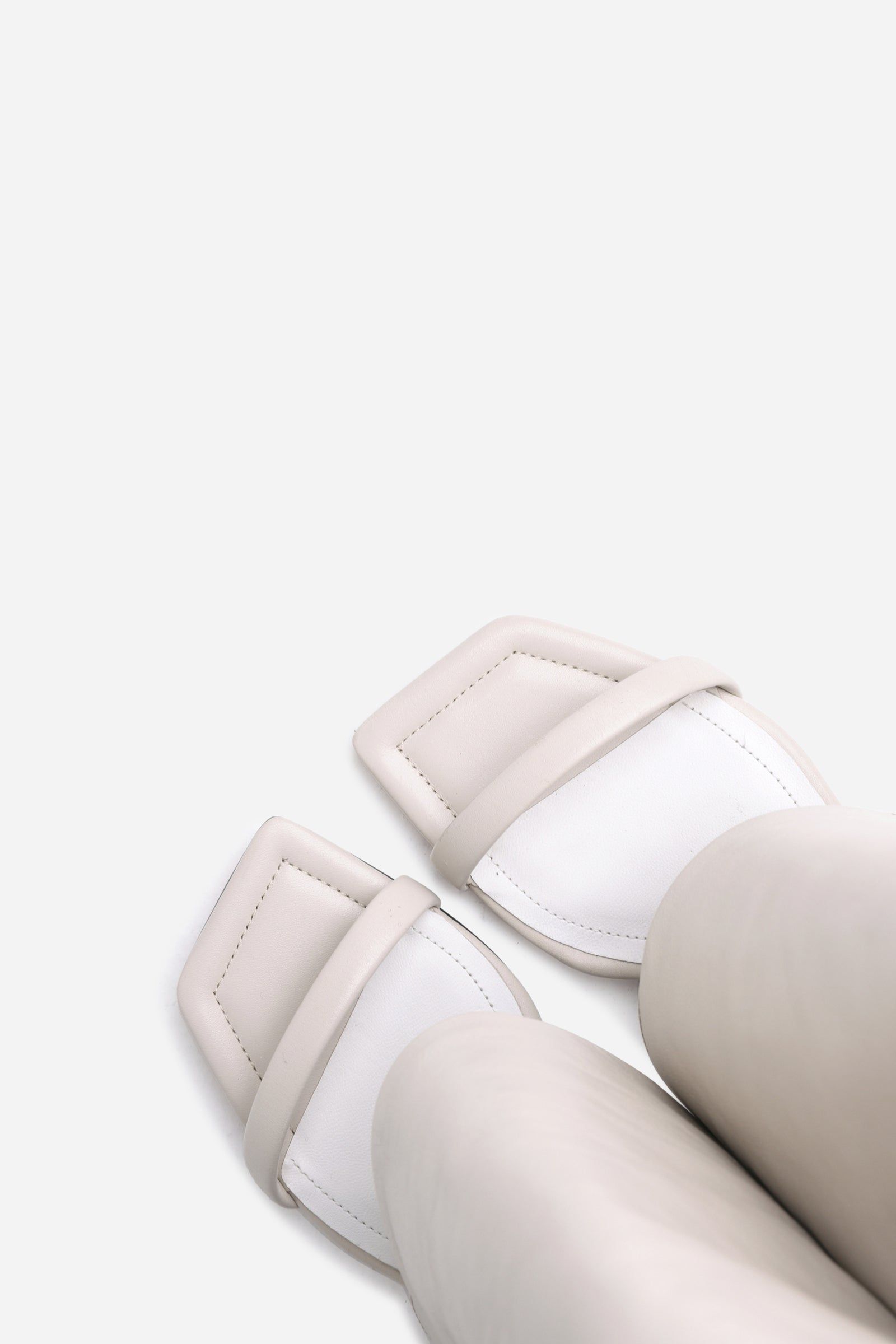 Sandal Ros-ey | off white sold by Bronx product image thumbnail 4