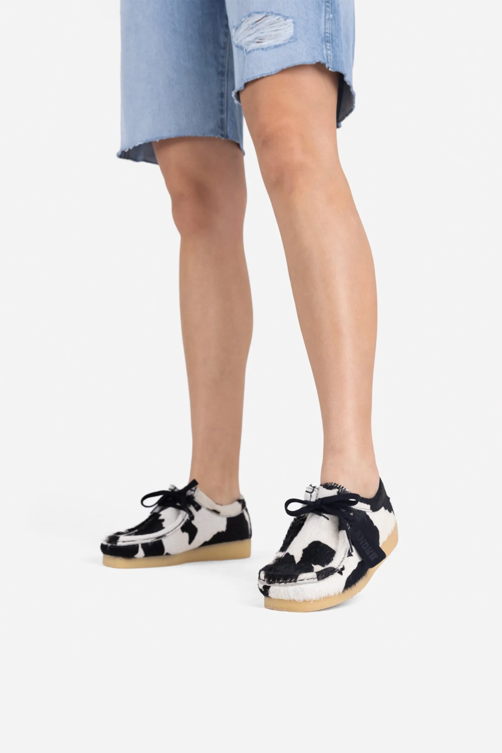 Low Shoe Wonde-ry | off white/black sold by Bronx product image thumbnail 2