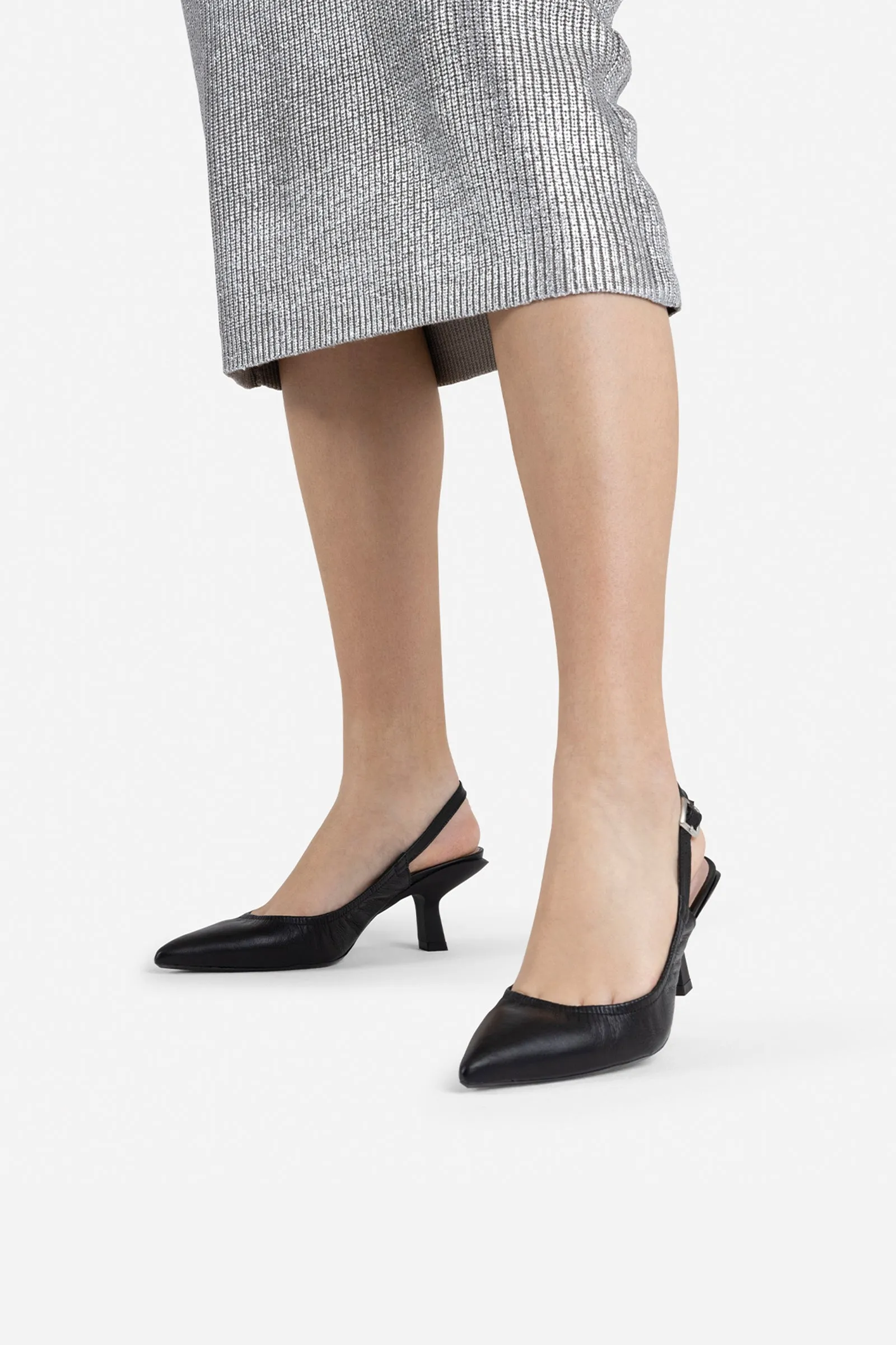 Pump Nyl-a | black sold by Bronx product image thumbnail 2