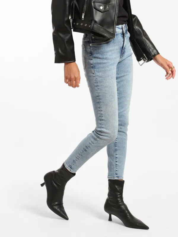 Coco High Rise Skinny Jeans in Light Brushed Denim made by Brooklyn Industries