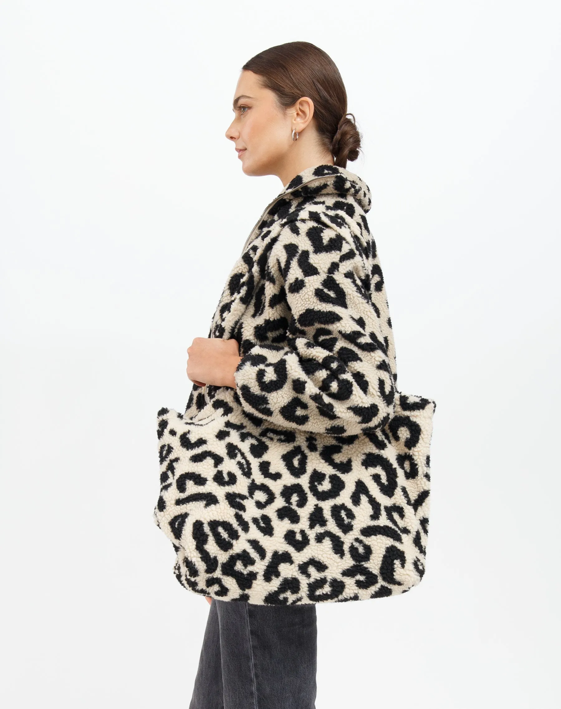 Leopard Sherpa Tote sold by Brunette The Label product image thumbnail 2