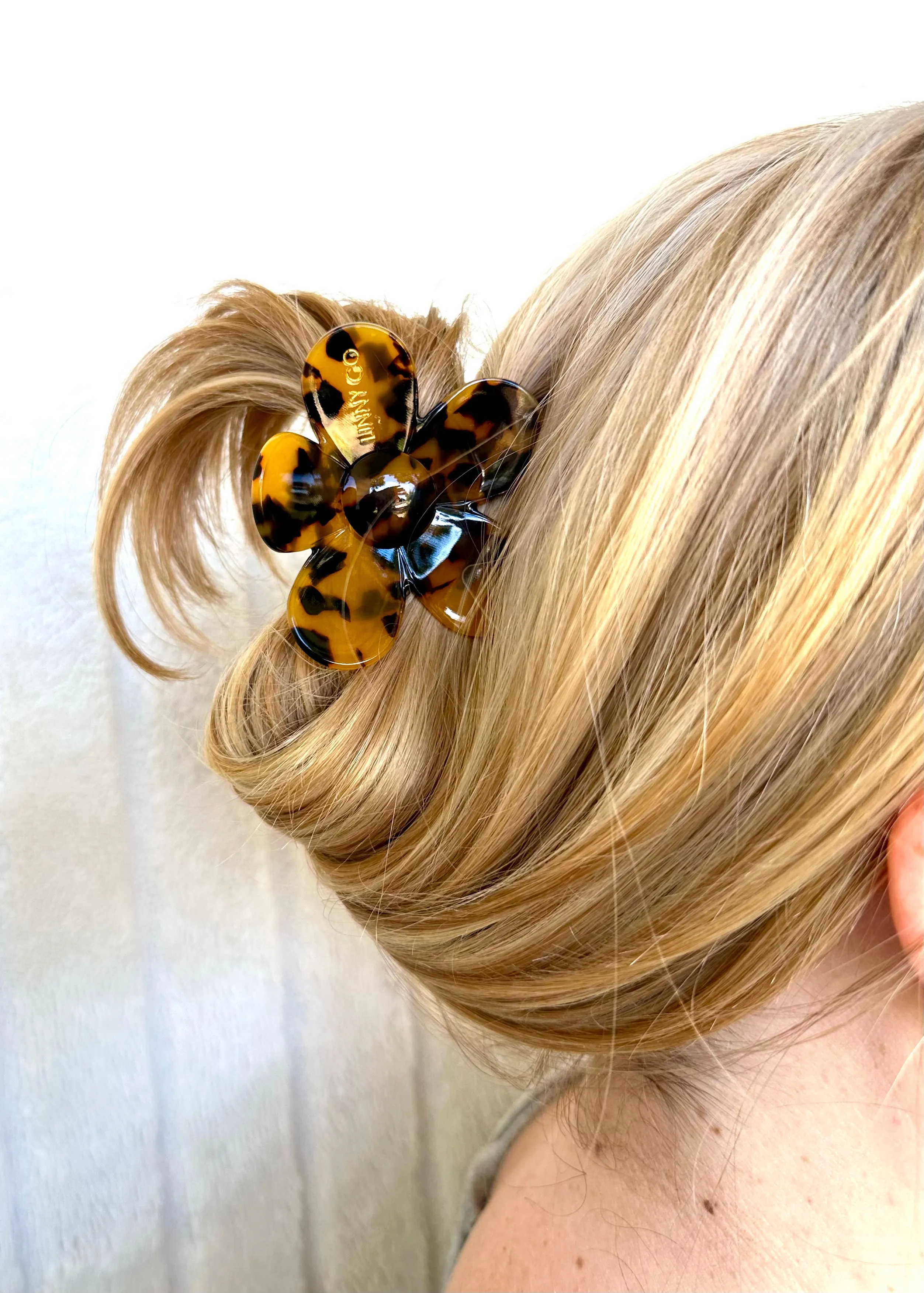 Gigi Flower Hair Clip - Brown Tortoise sold by Buddy Love