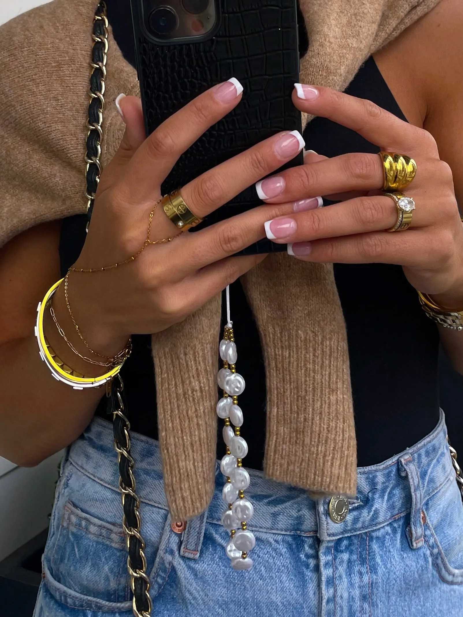 PEARL PHONE CHAIN sold by Buddy Love product image thumbnail 3