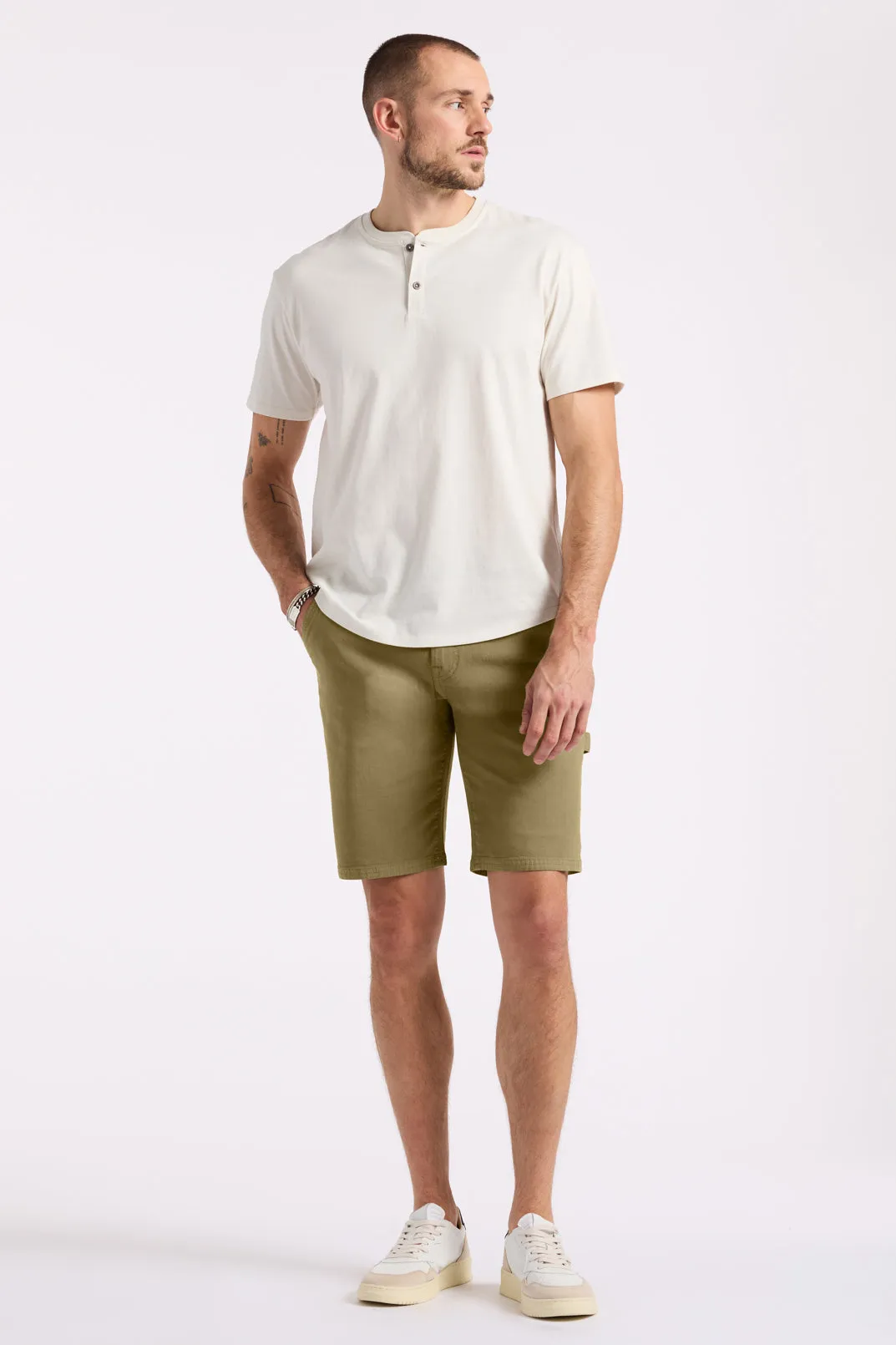 Relaxed Straight Dean Men's Utility Cargo Shorts, Olive - BM26076 sold by Buffalo David Bitton product image thumbnail 4