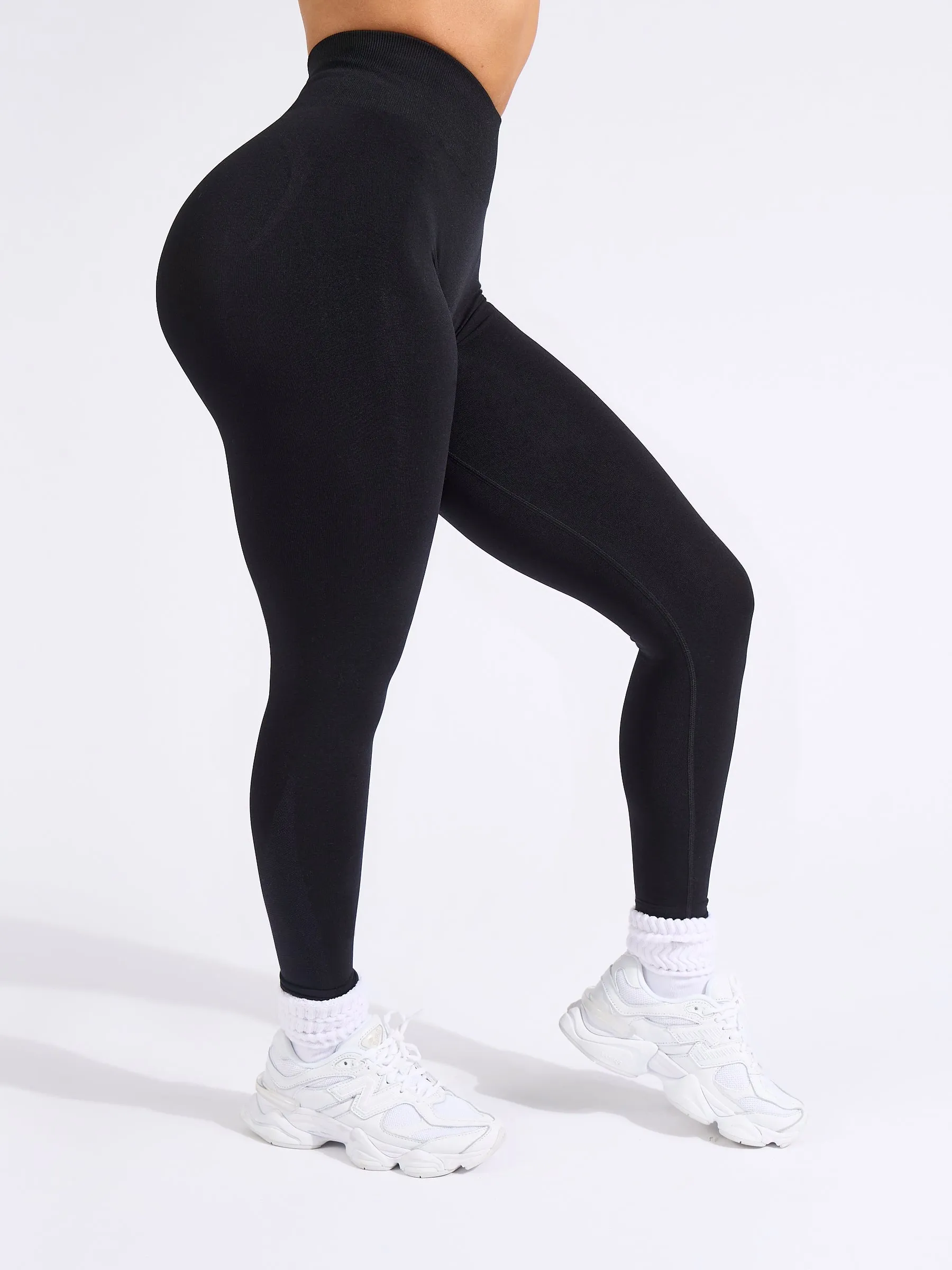 Shape Seamless Legging - Black sold by BuffBunny product image thumbnail 4