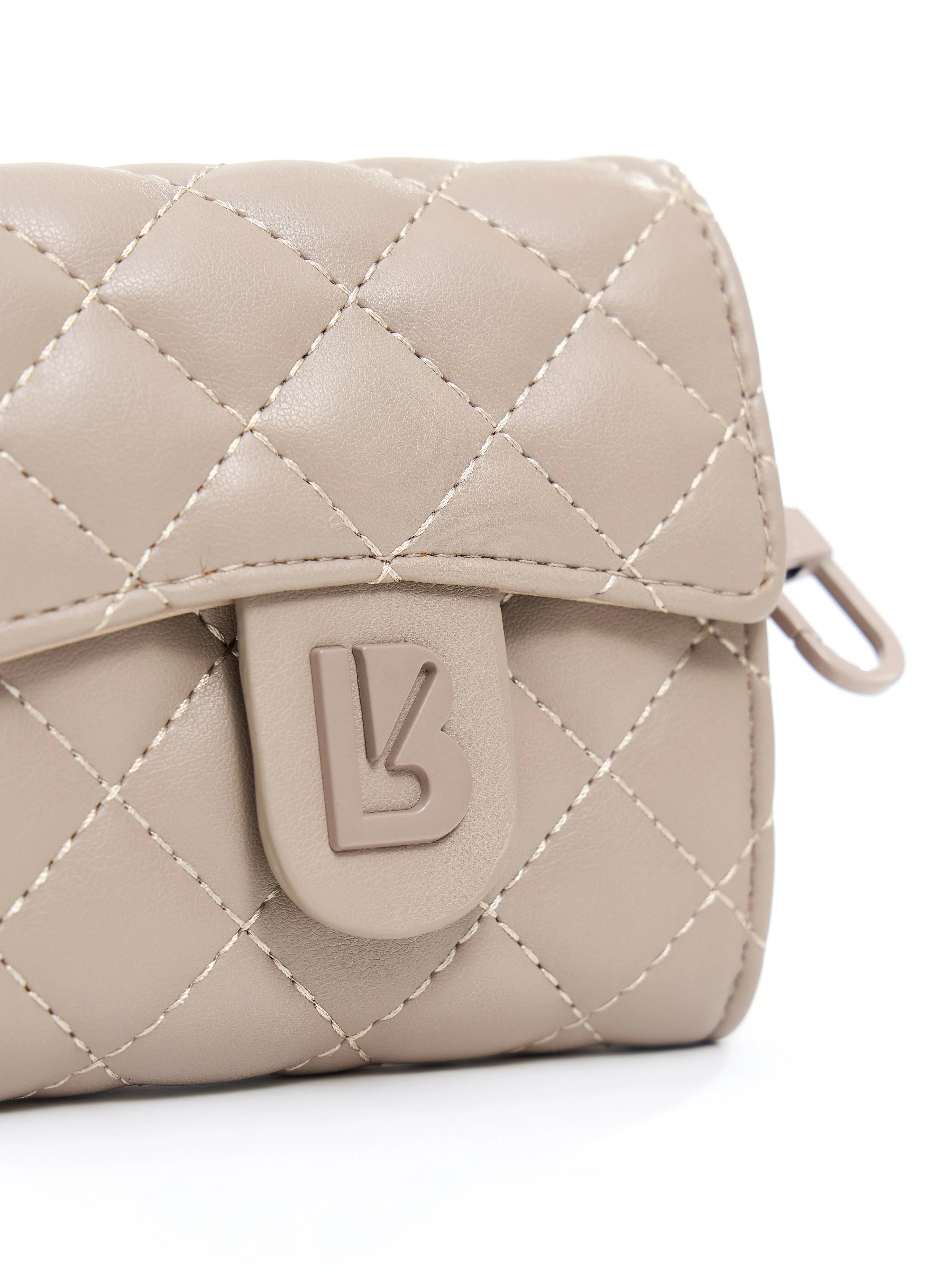 Quilted Wallet - Chamomile sold by BuffBunny product image thumbnail 4