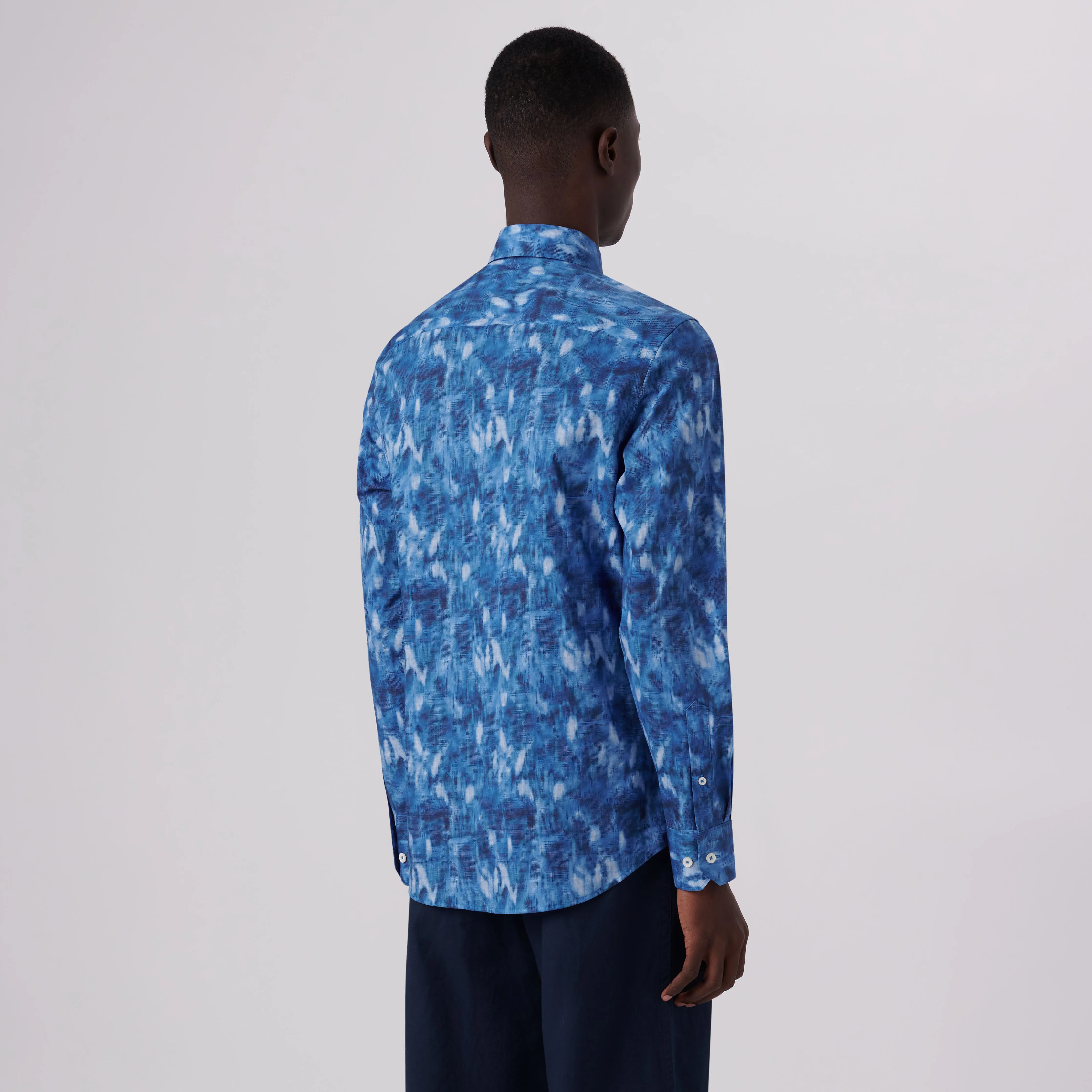 Julian Abstract Print Shirt sold by Bugatchi product image thumbnail 4