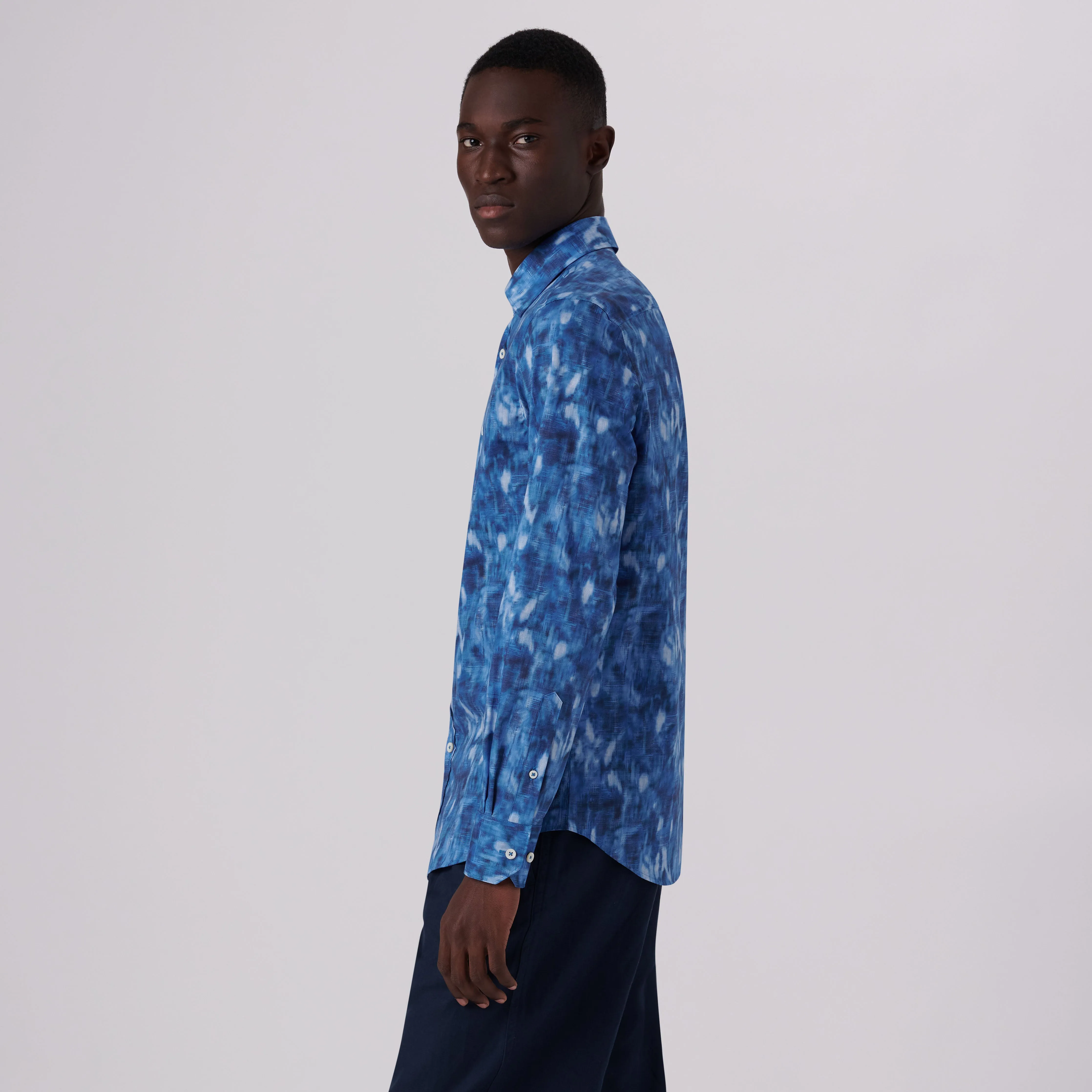 Julian Abstract Print Shirt sold by Bugatchi product image thumbnail 3