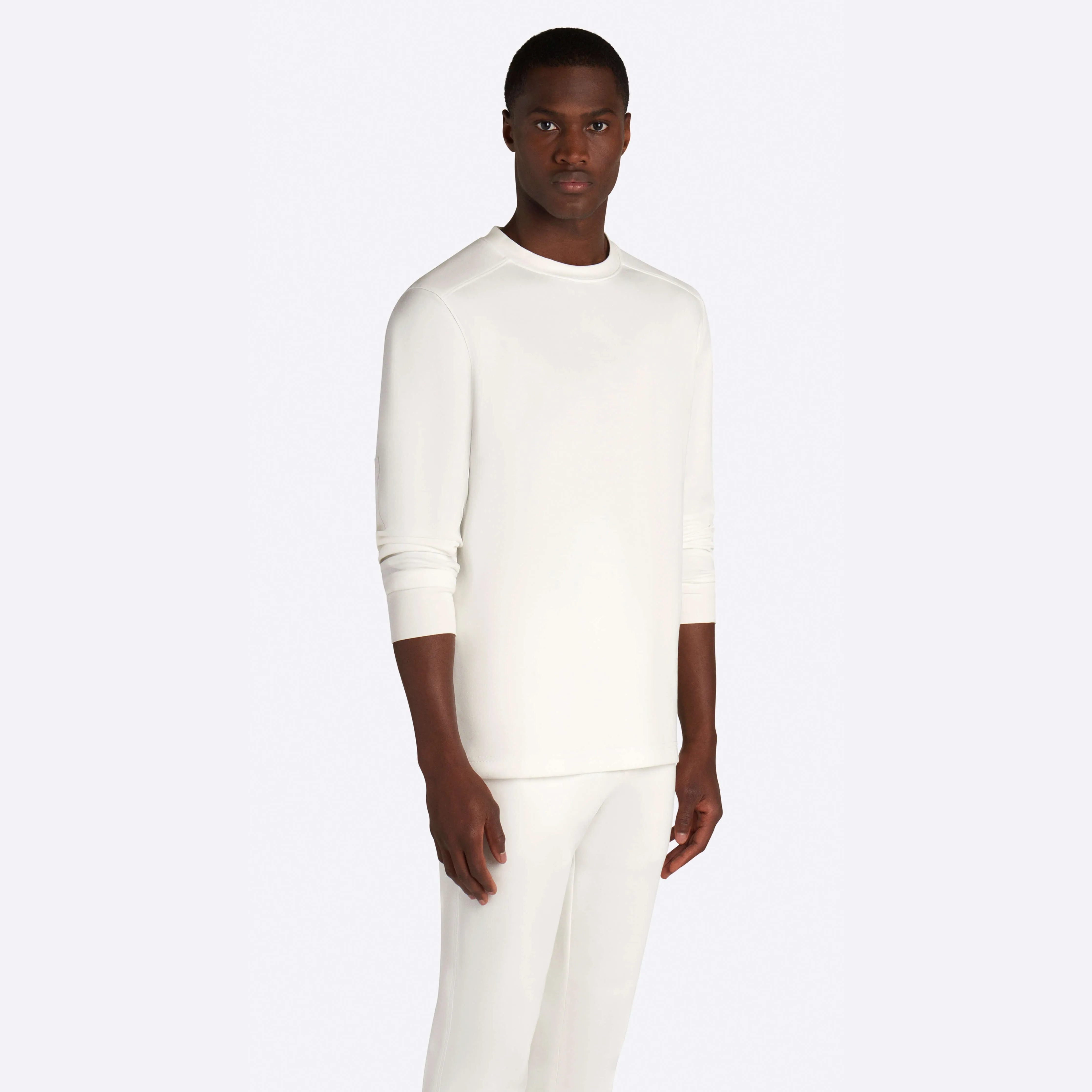 COMFORT Solid Long Sleeve Crew Neck Pullover sold by Bugatchi product image thumbnail 3