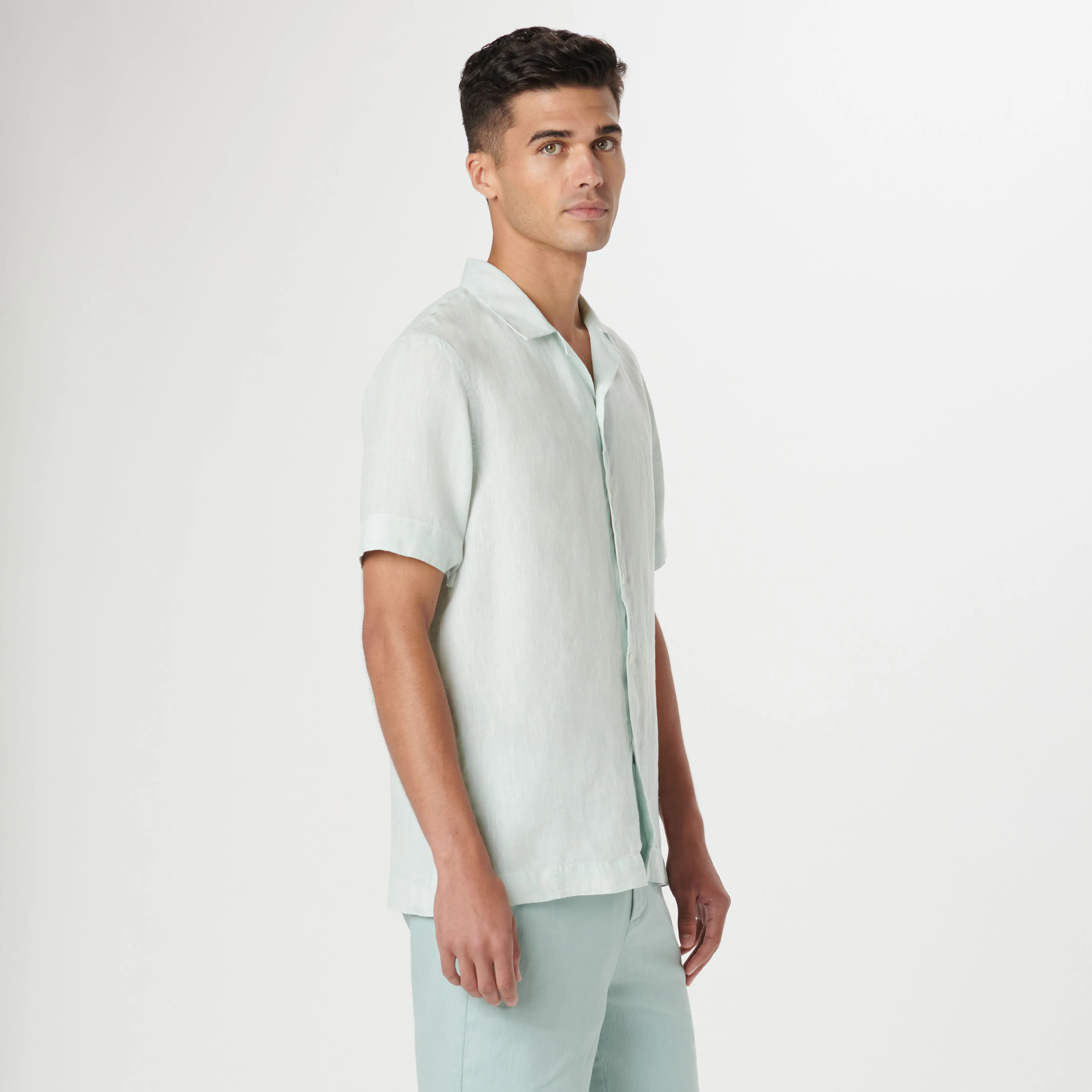 Jackson Solid Short Sleeve Linen Shirt sold by Bugatchi product image thumbnail 3