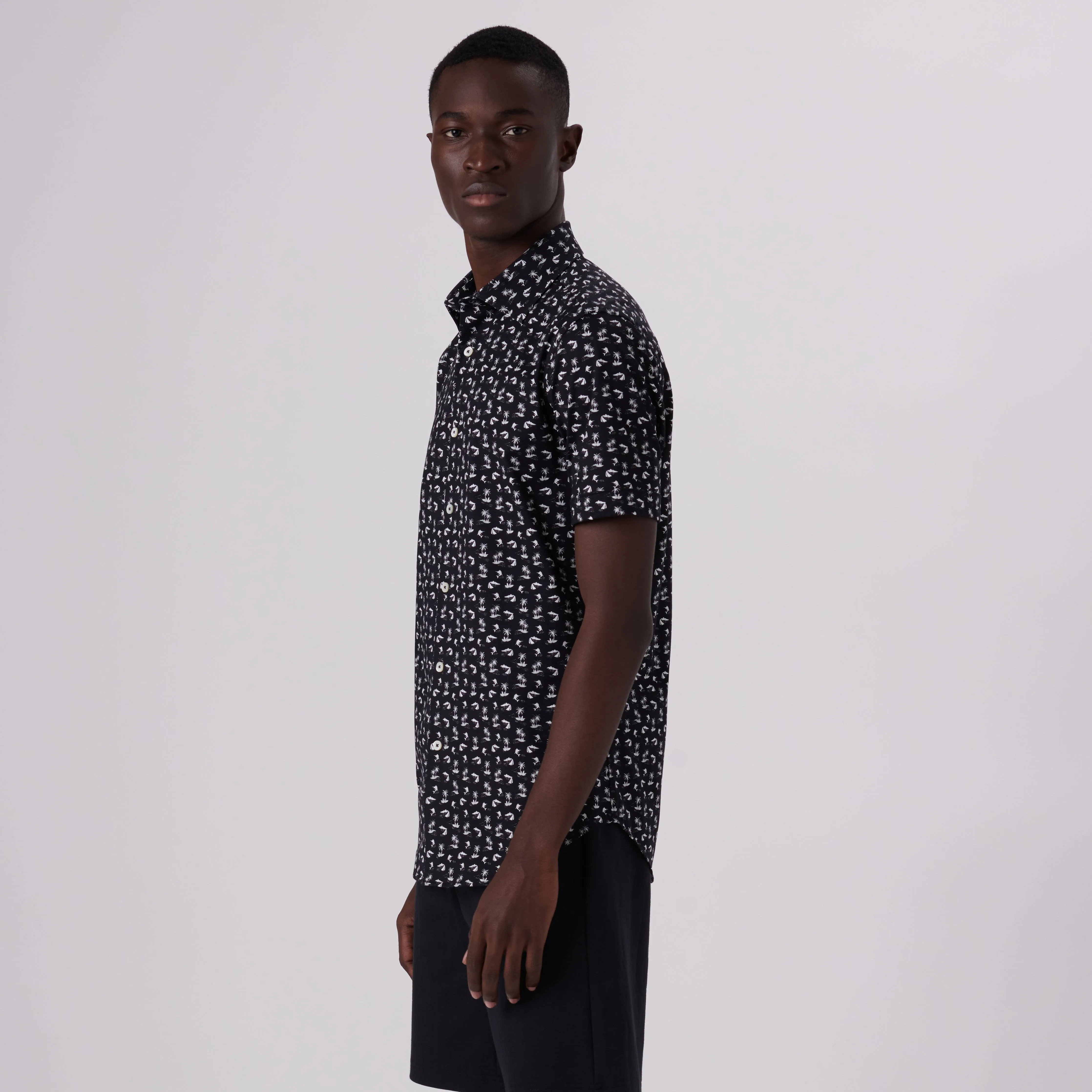 Miles Tropical Print OoohCotton Short Sleeve Shirt sold by Bugatchi product image thumbnail 3