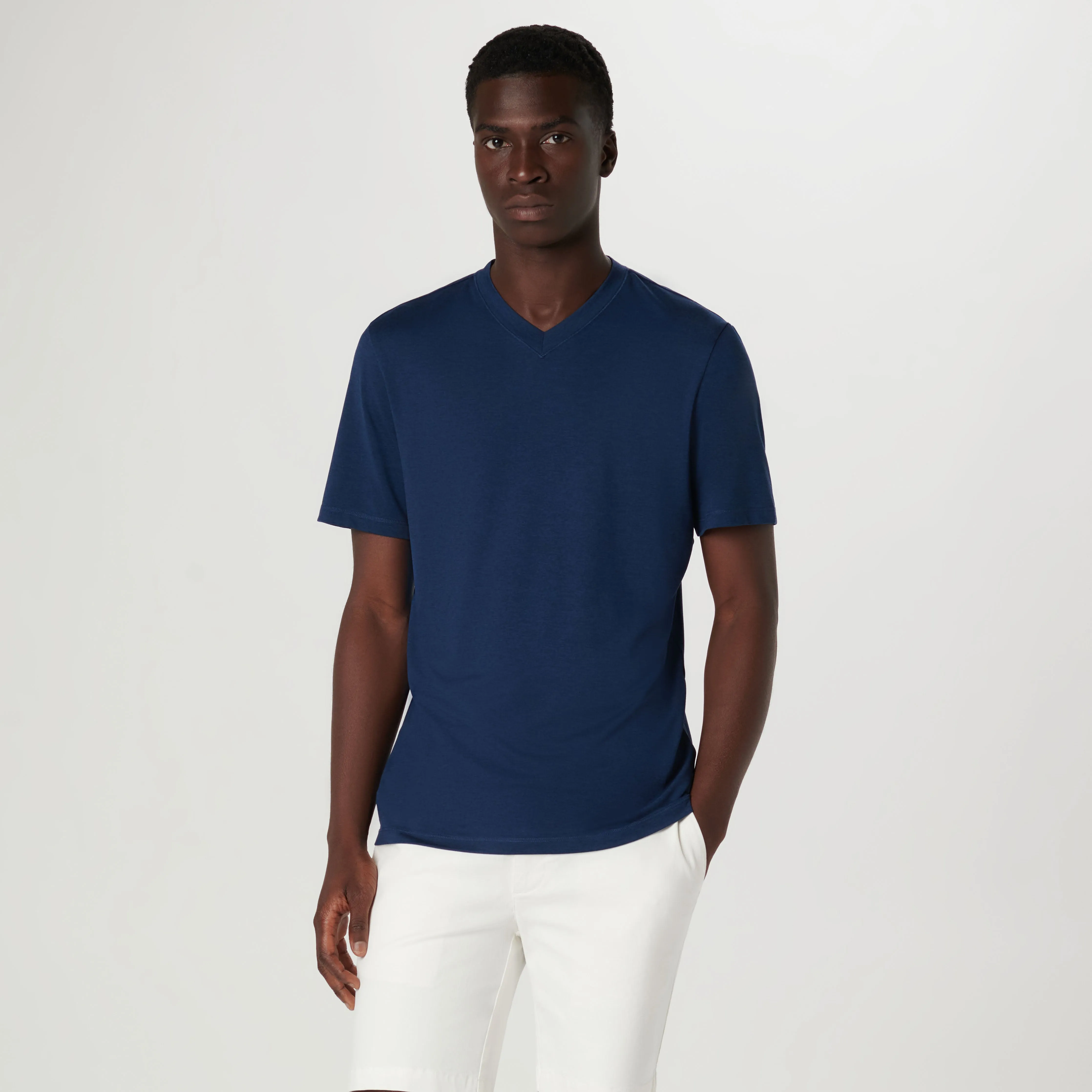 UV50 Performance T-Shirt sold by Bugatchi product image thumbnail 2