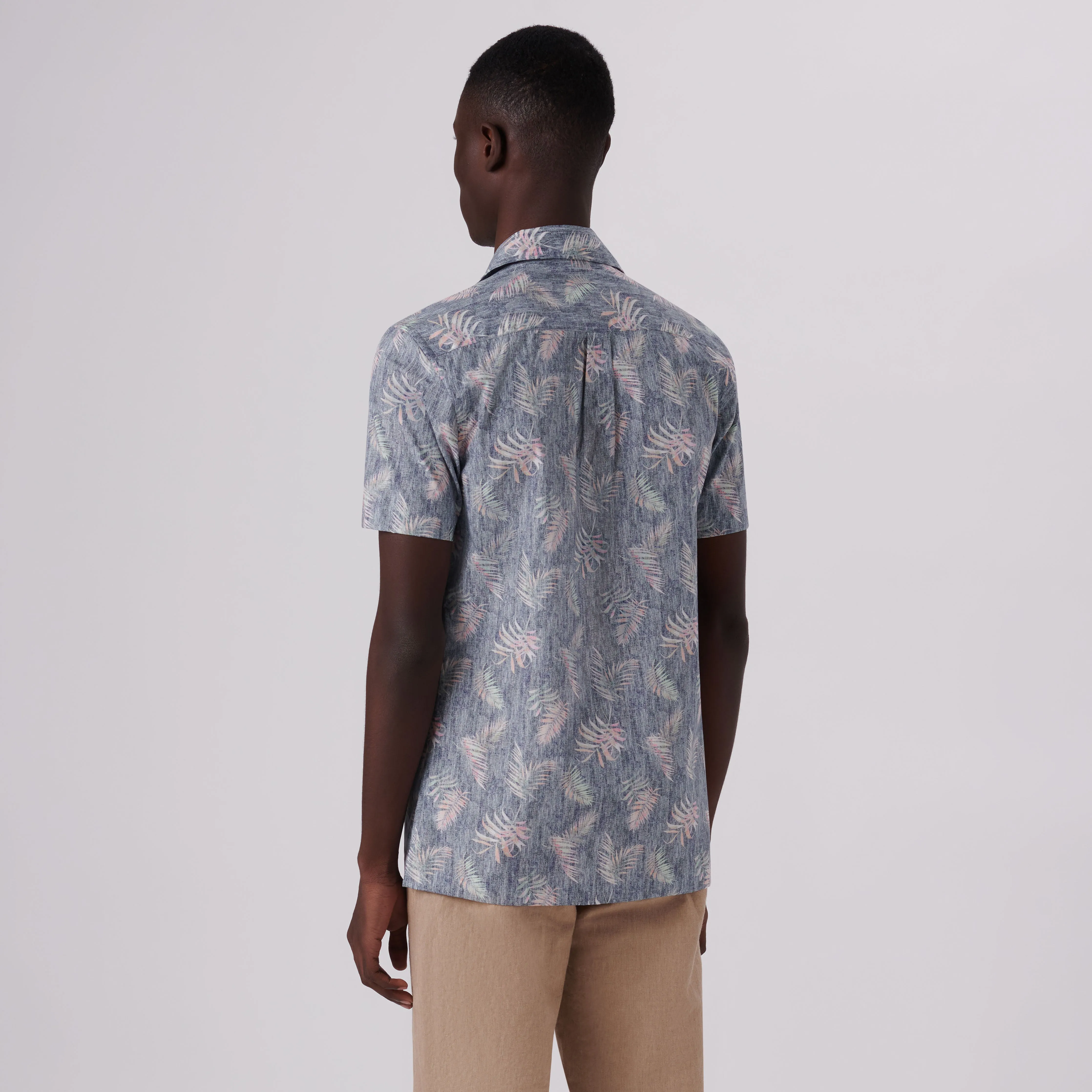 Jackson Leaf Print Short Sleeve Shirt sold by Bugatchi product image thumbnail 4