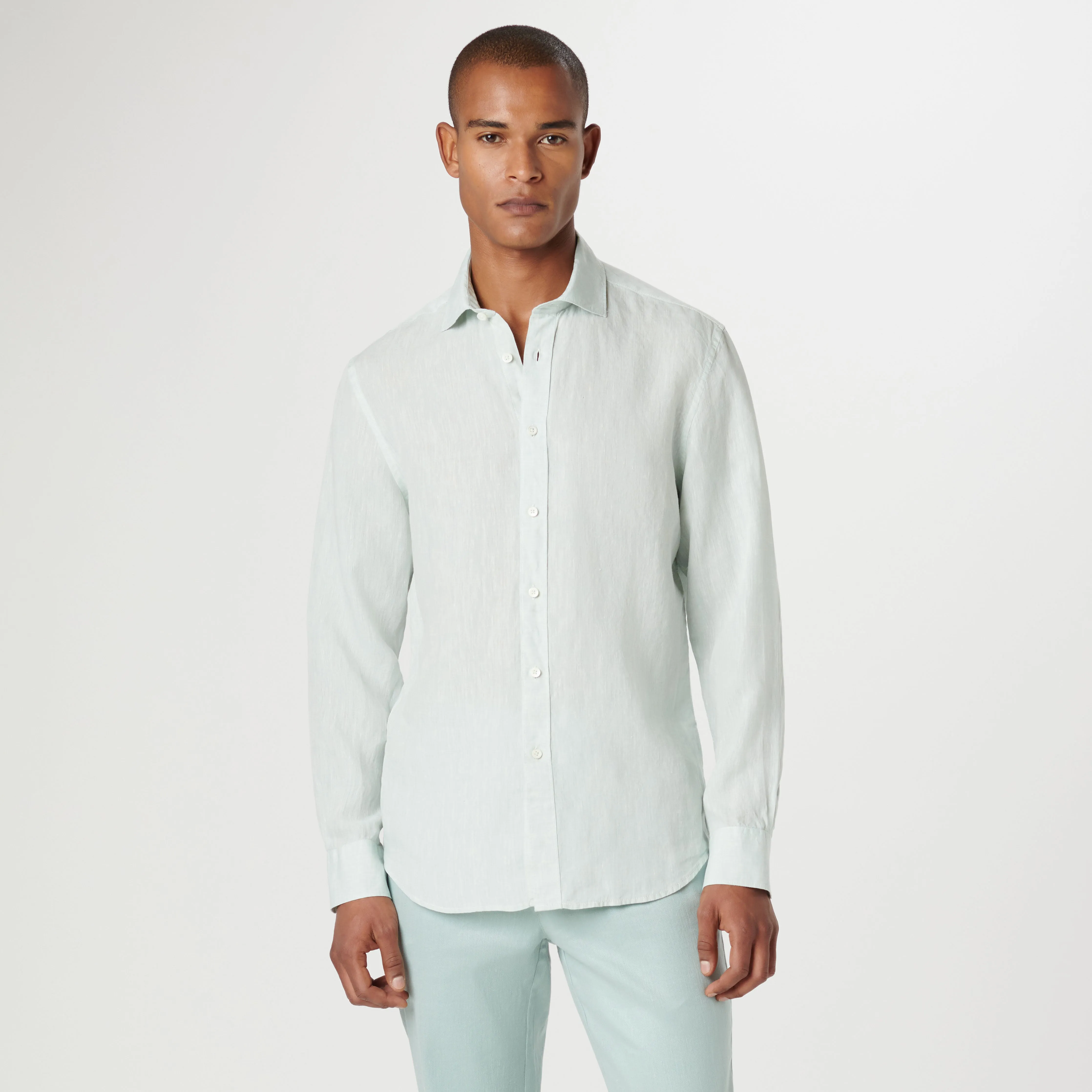 Axel Solid Linen Shirt sold by Bugatchi product image thumbnail 2