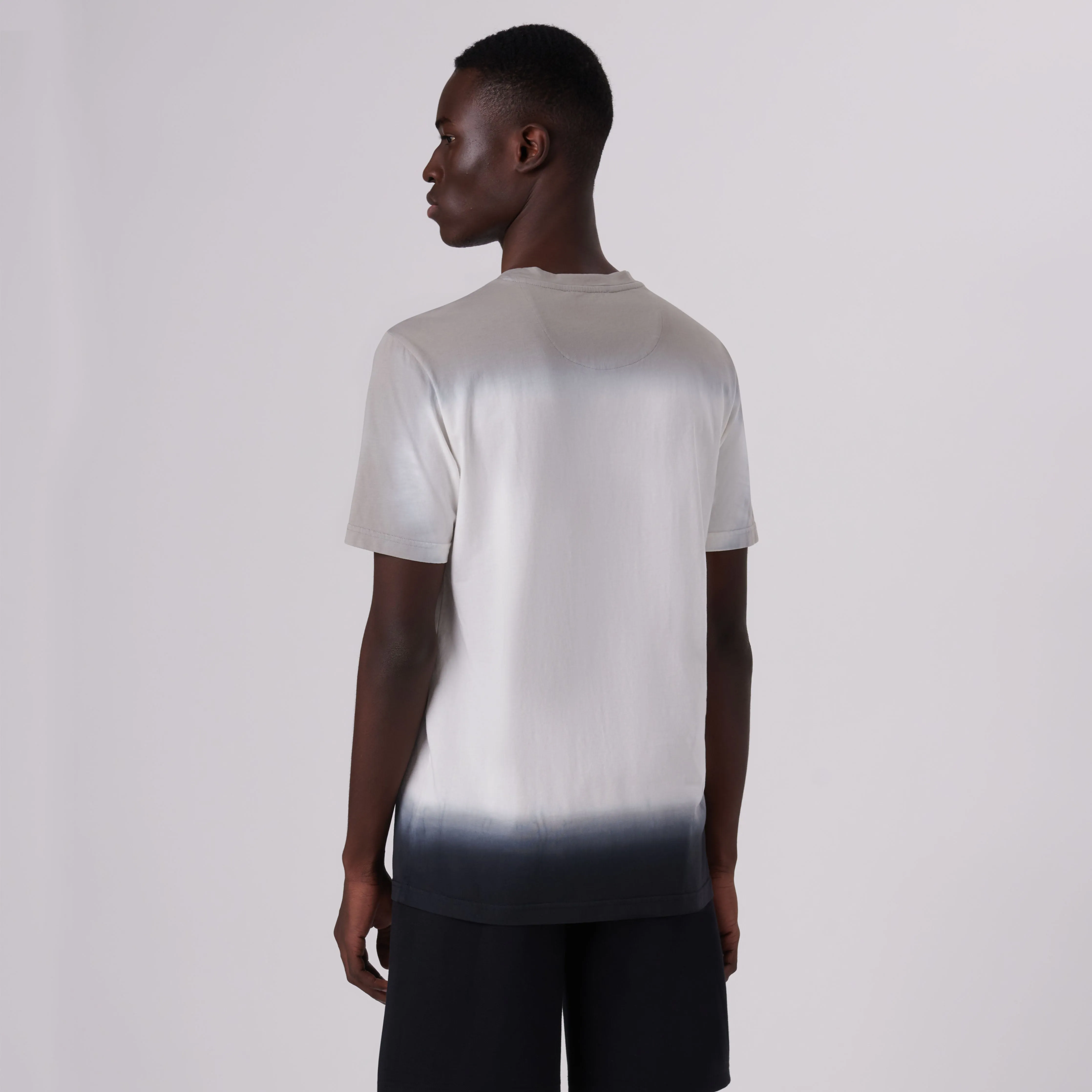 Gradient Print Crew Neck T-Shirt sold by Bugatchi product image thumbnail 4