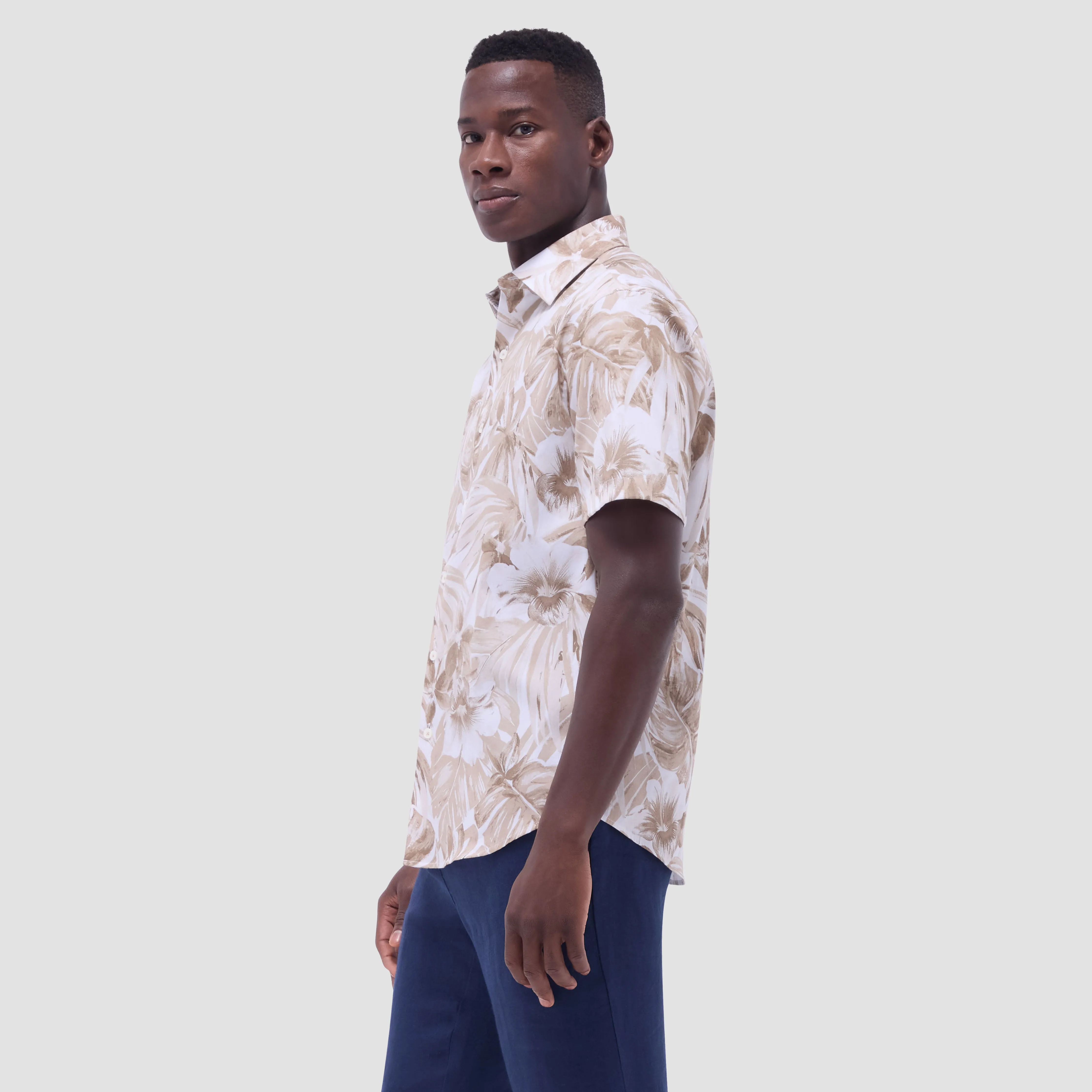 Orson Floral Short-Sleeve Shirt sold by Bugatchi product image thumbnail 3