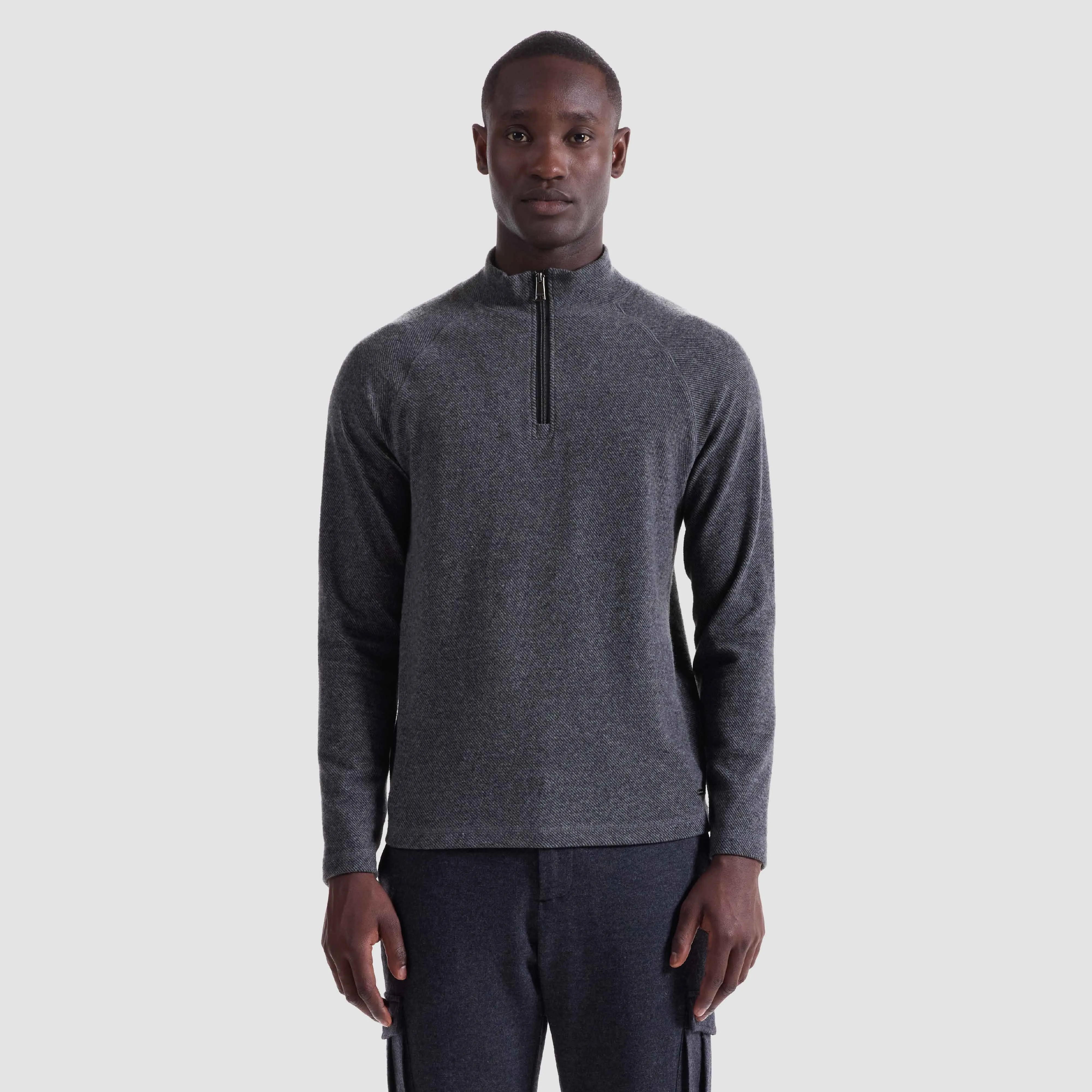 Diagonal Stripe Performance Quarter Zip sold by Bugatchi product image thumbnail 2