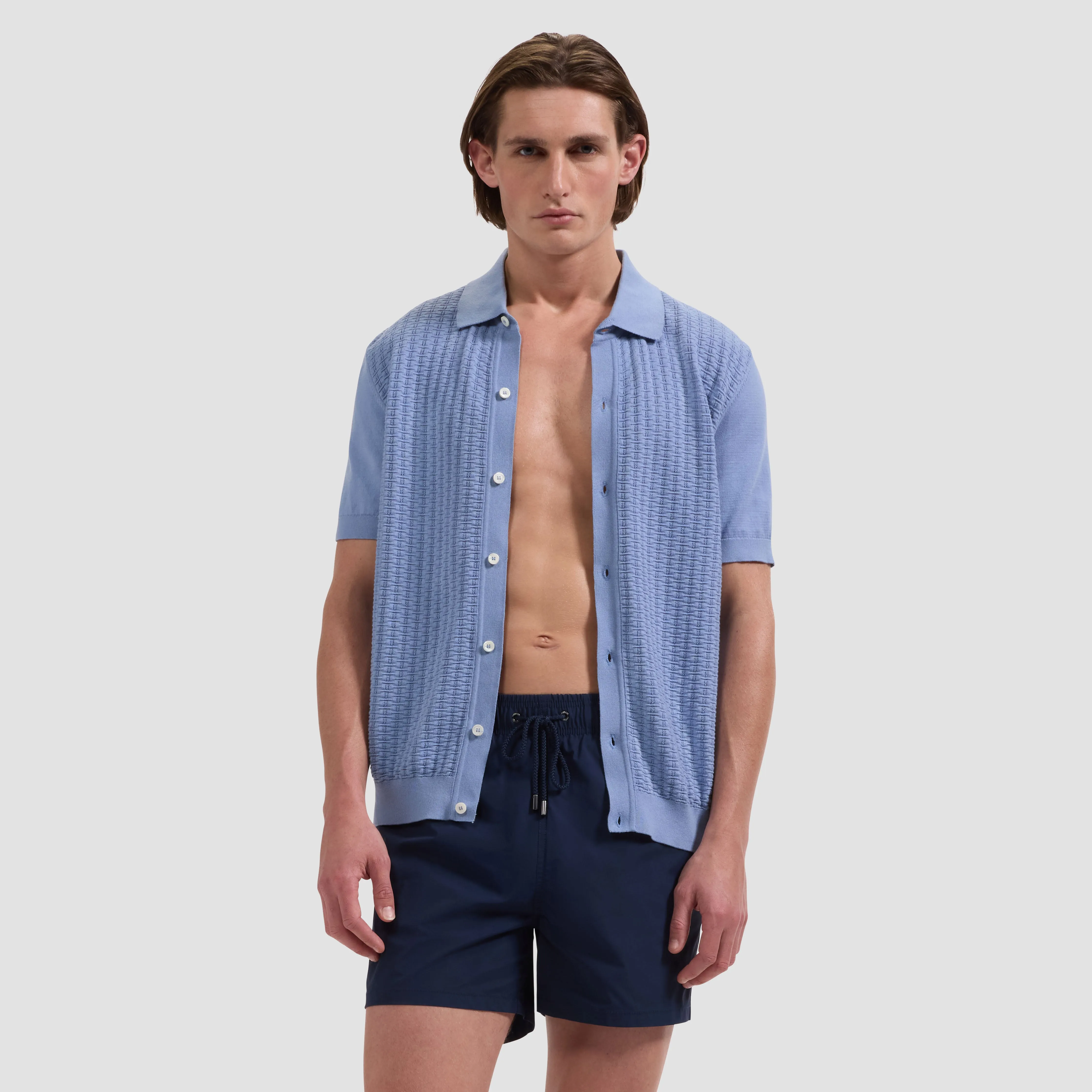 Zane Shorter-Length Water Reactive Palm Tree Swim Trunks sold by Bugatchi product image thumbnail 2