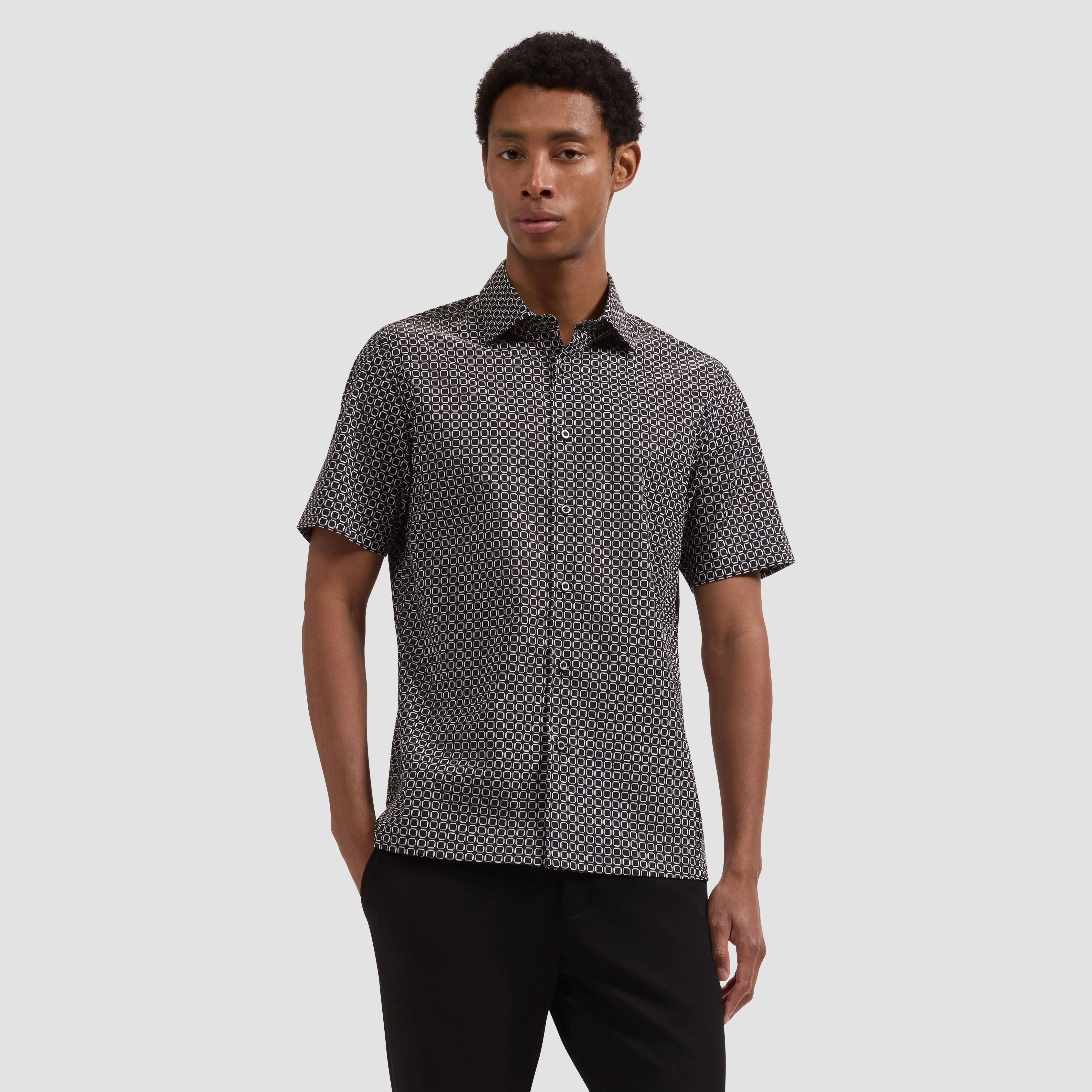 Vero Geometric Short-Sleeve Shirt sold by Bugatchi product image thumbnail 2