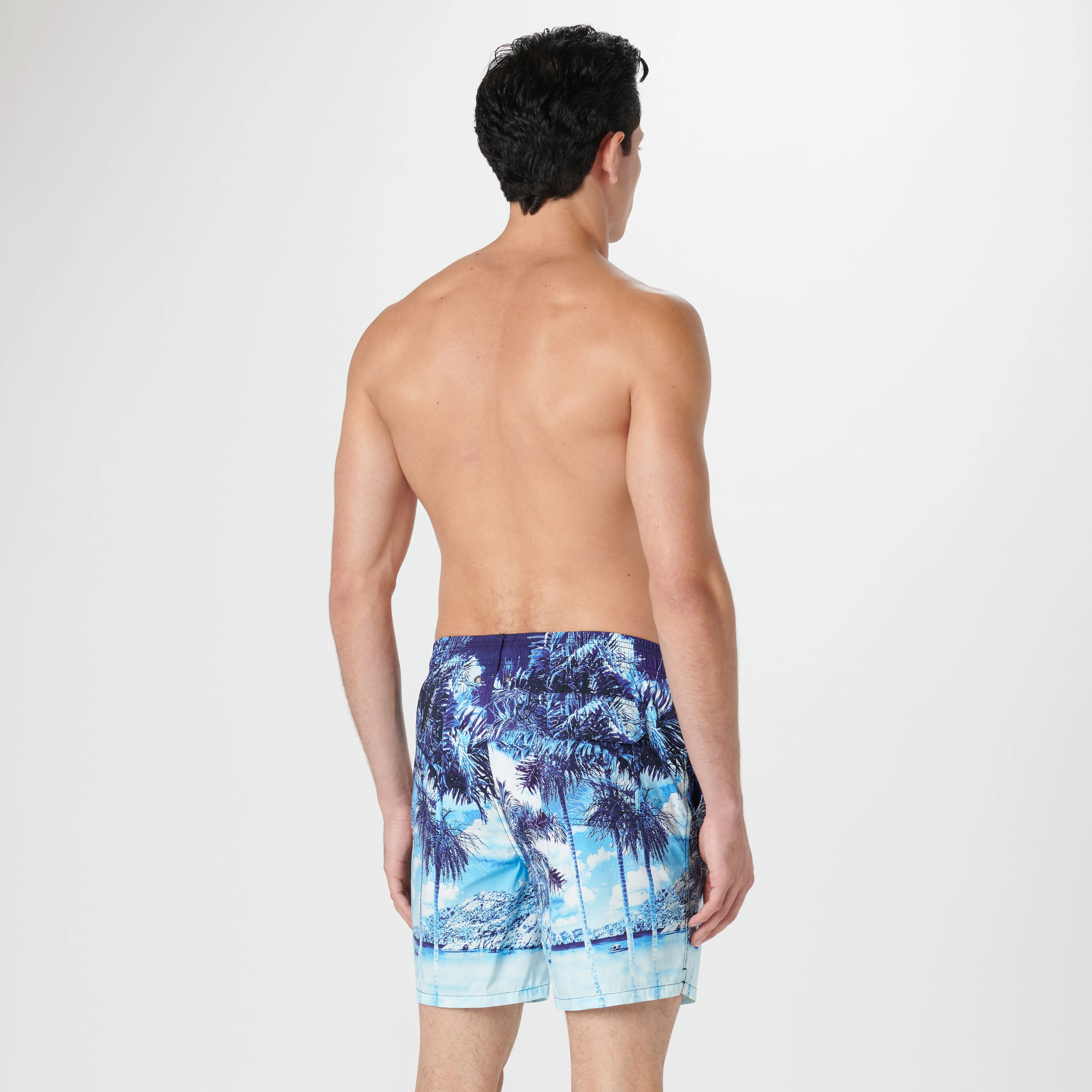 Cosmo Tropical Photoprint Swim Trunks sold by Bugatchi product image thumbnail 4