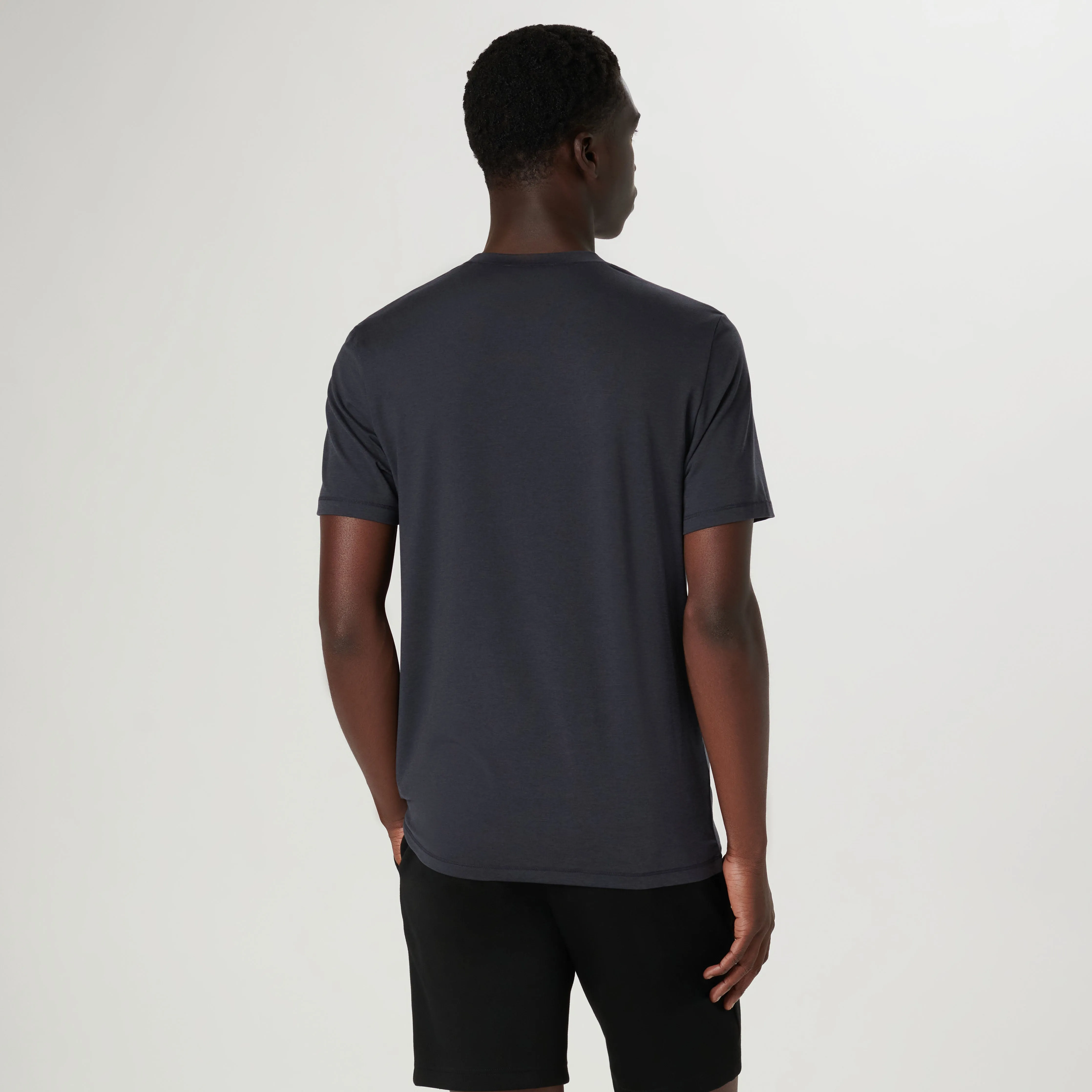 UV50 Performance T-Shirt sold by Bugatchi product image thumbnail 4