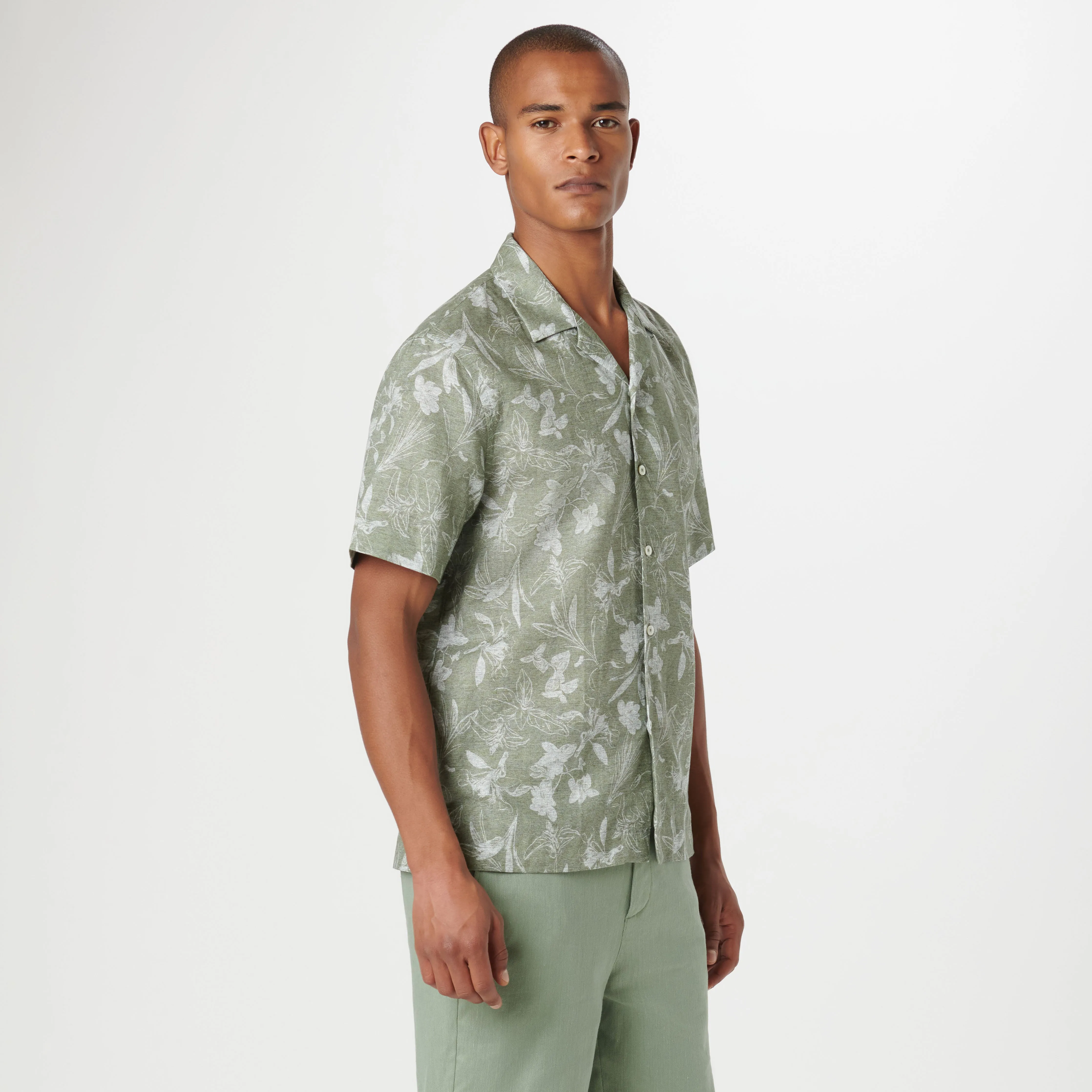 Orson Floral Short Sleeve Shirt sold by Bugatchi product image thumbnail 3