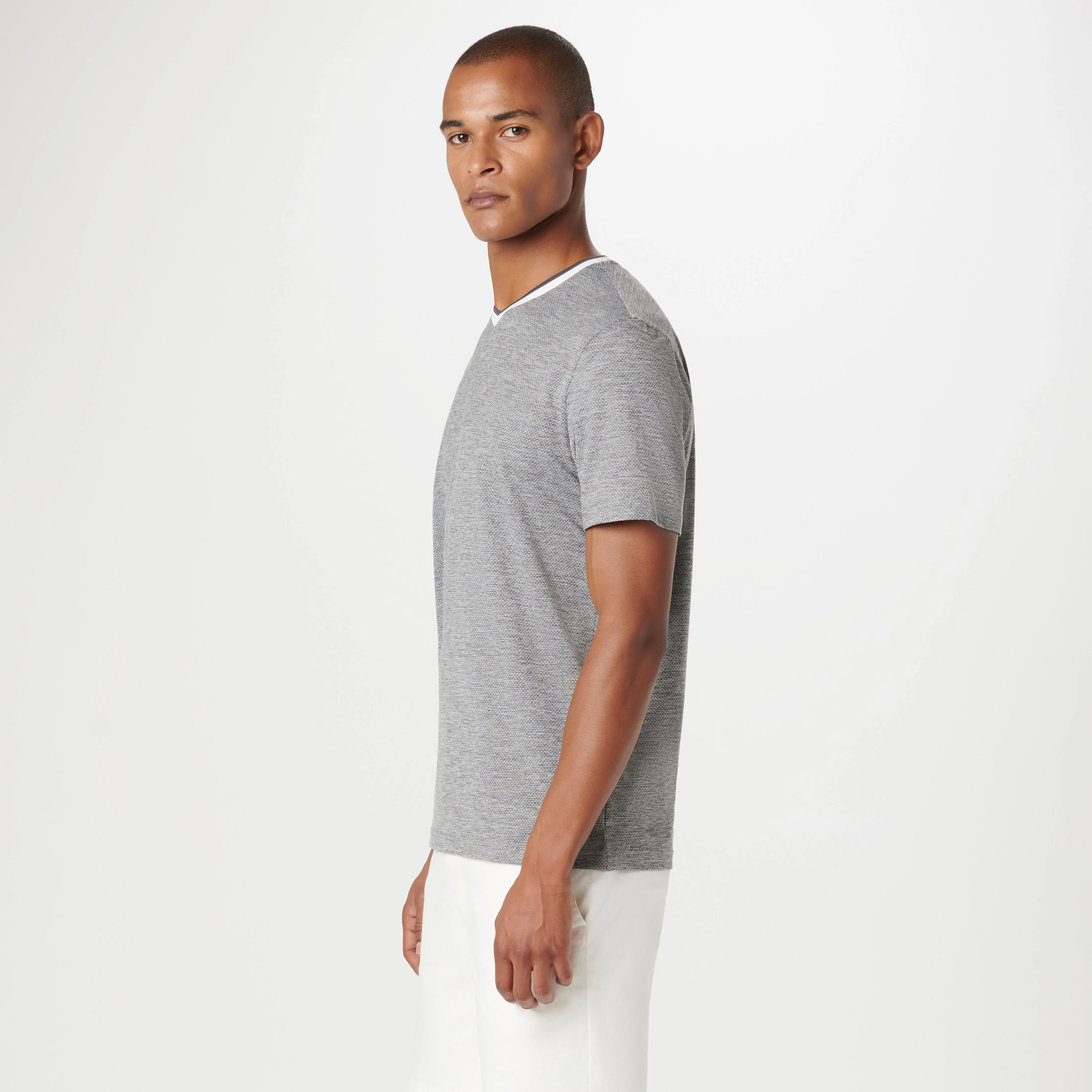 UV50 Performance T-Shirt sold by Bugatchi product image thumbnail 3