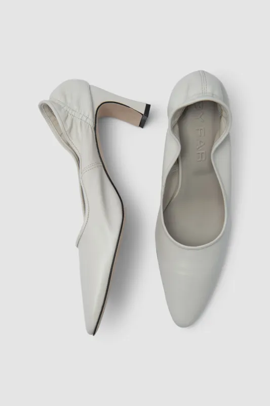 Carre 89 Leather Pump made by BY FAR
