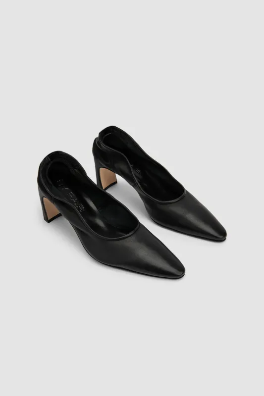 Carre 89 Leather Pump made by BY FAR