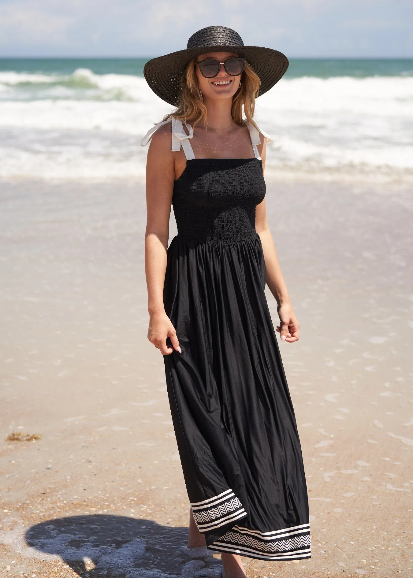 Black Wide Brim Sun Hat sold by Cabana Life product image thumbnail 4