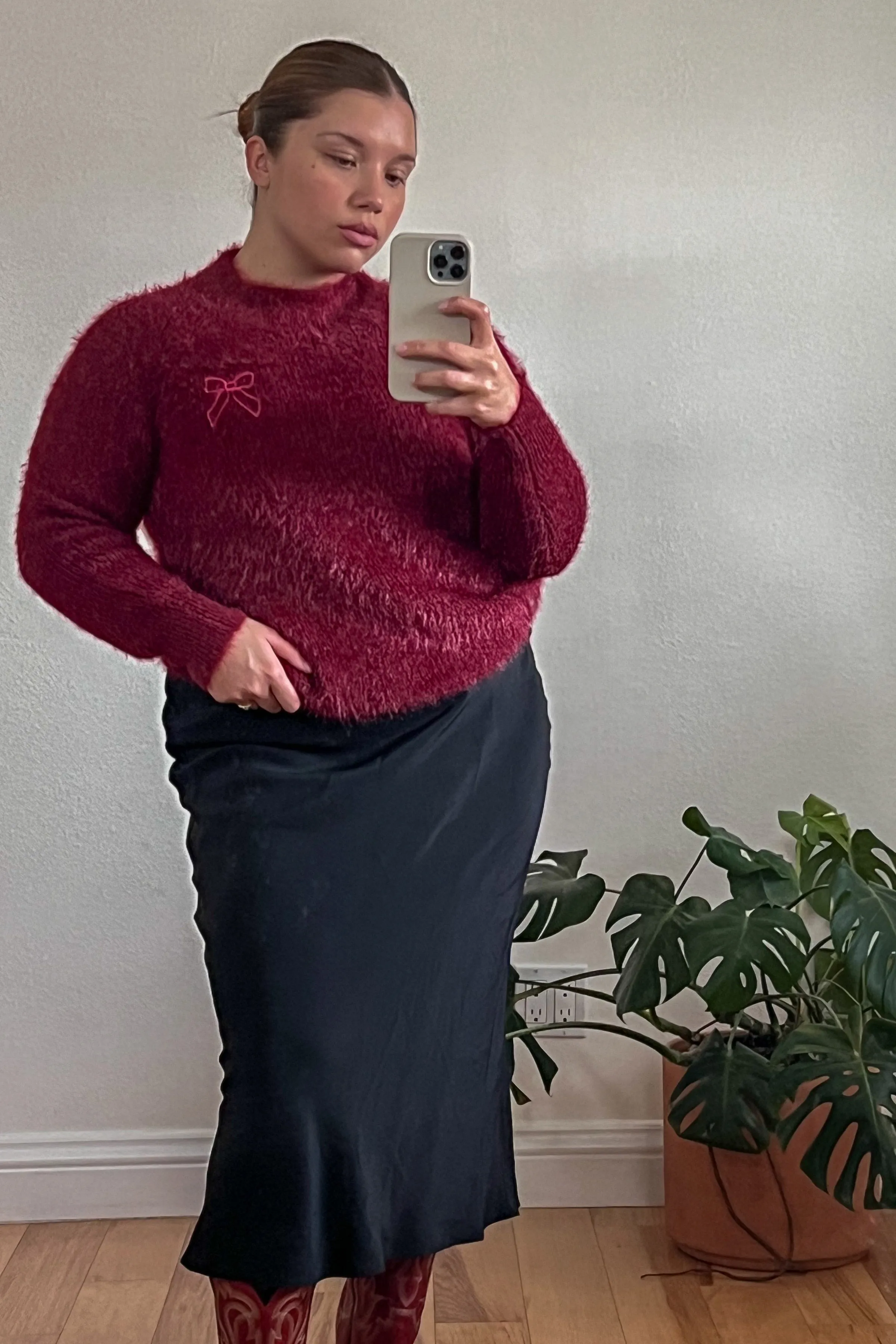 Dee Crewneck - "Ribbon" sold by Callahan