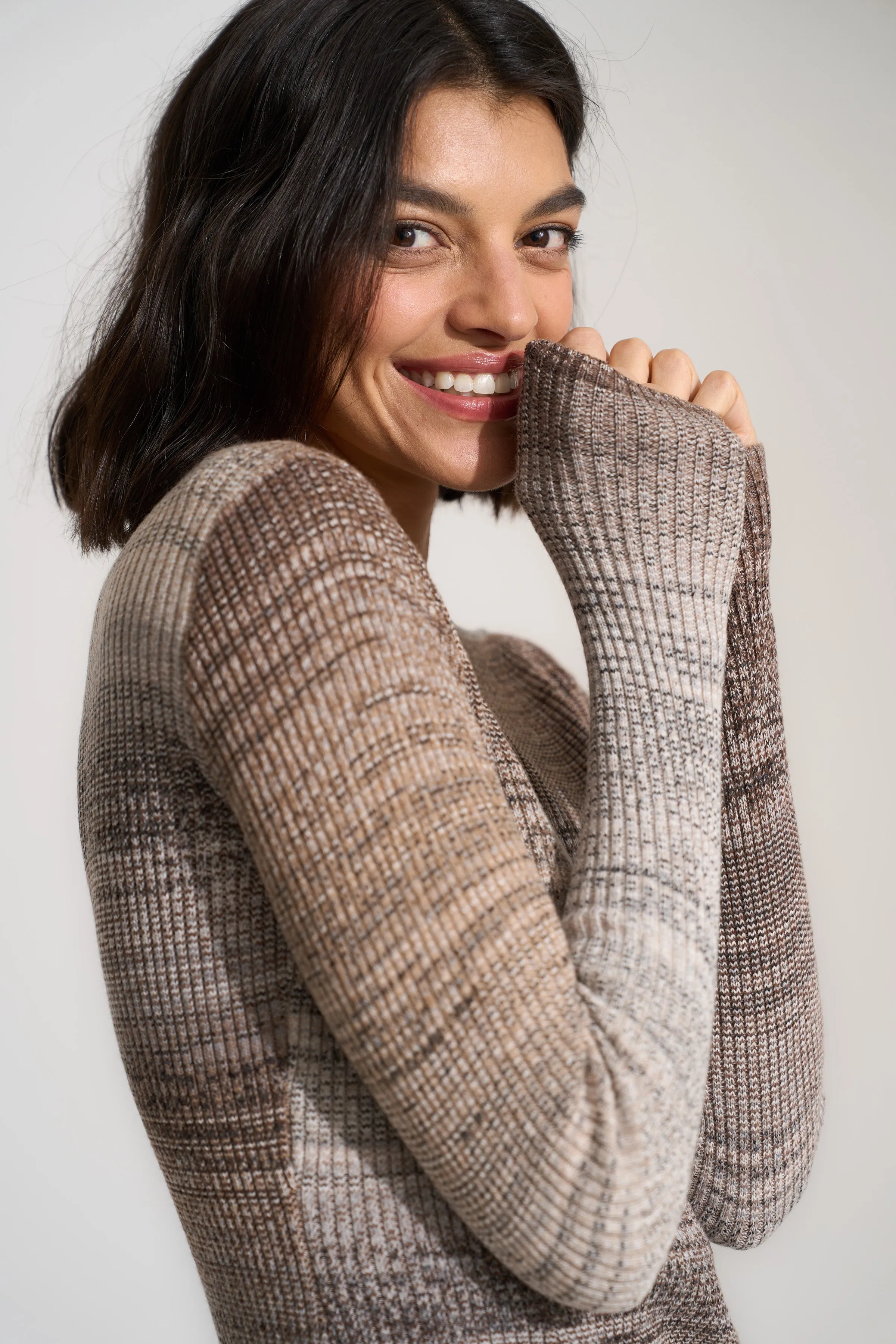 Kyle Mini - Brown sold by Callahan product image thumbnail 3