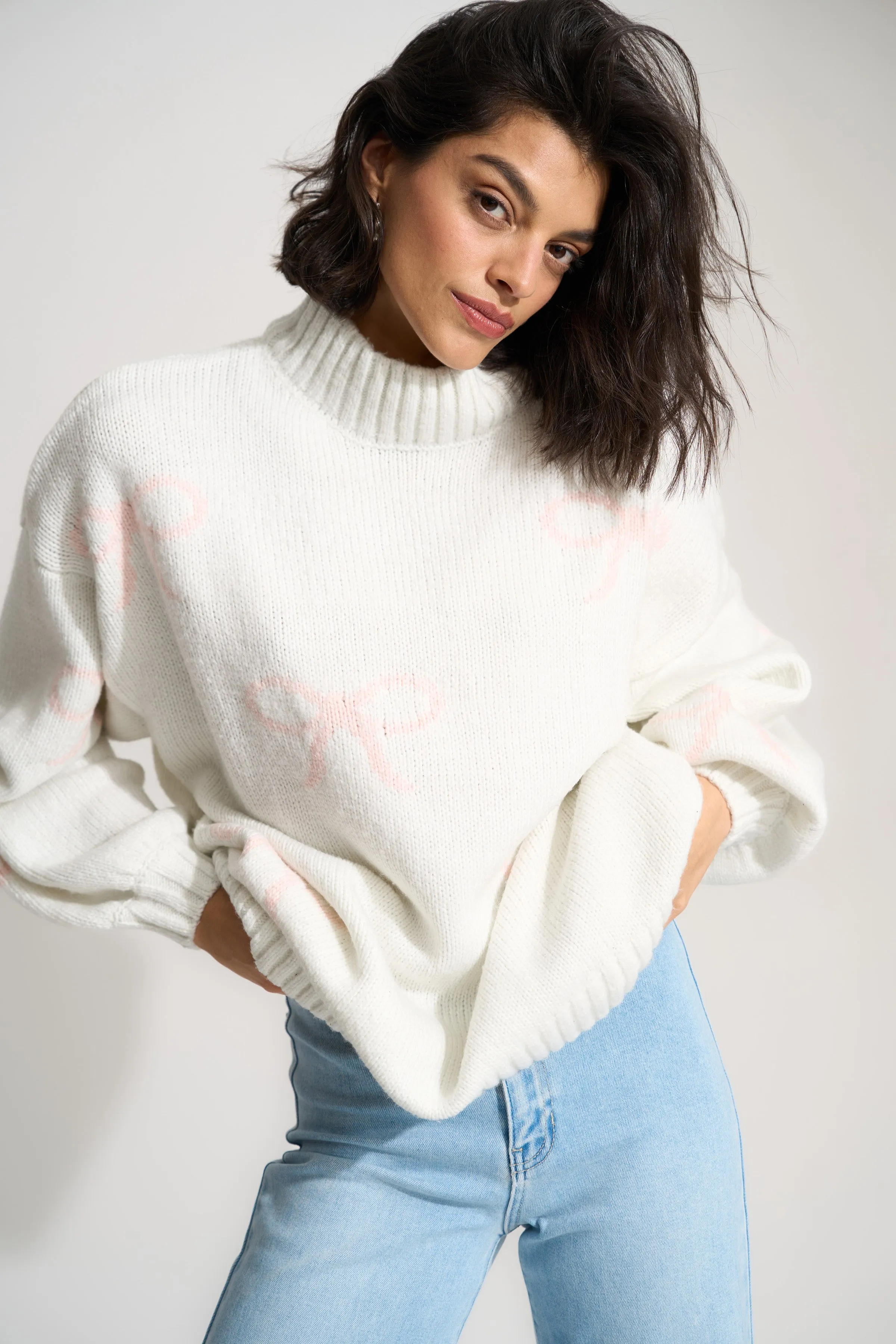 Bellamy Knit Pullover - White Bow sold by Callahan product image thumbnail 3