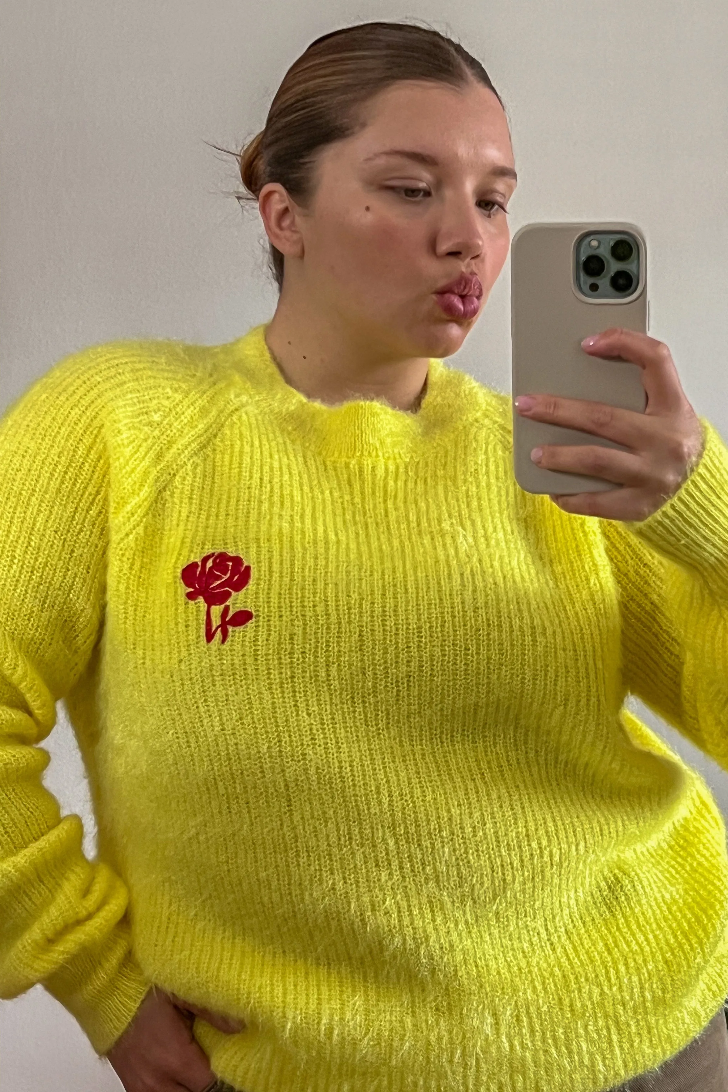 Dee Crewneck - "Rose" sold by Callahan