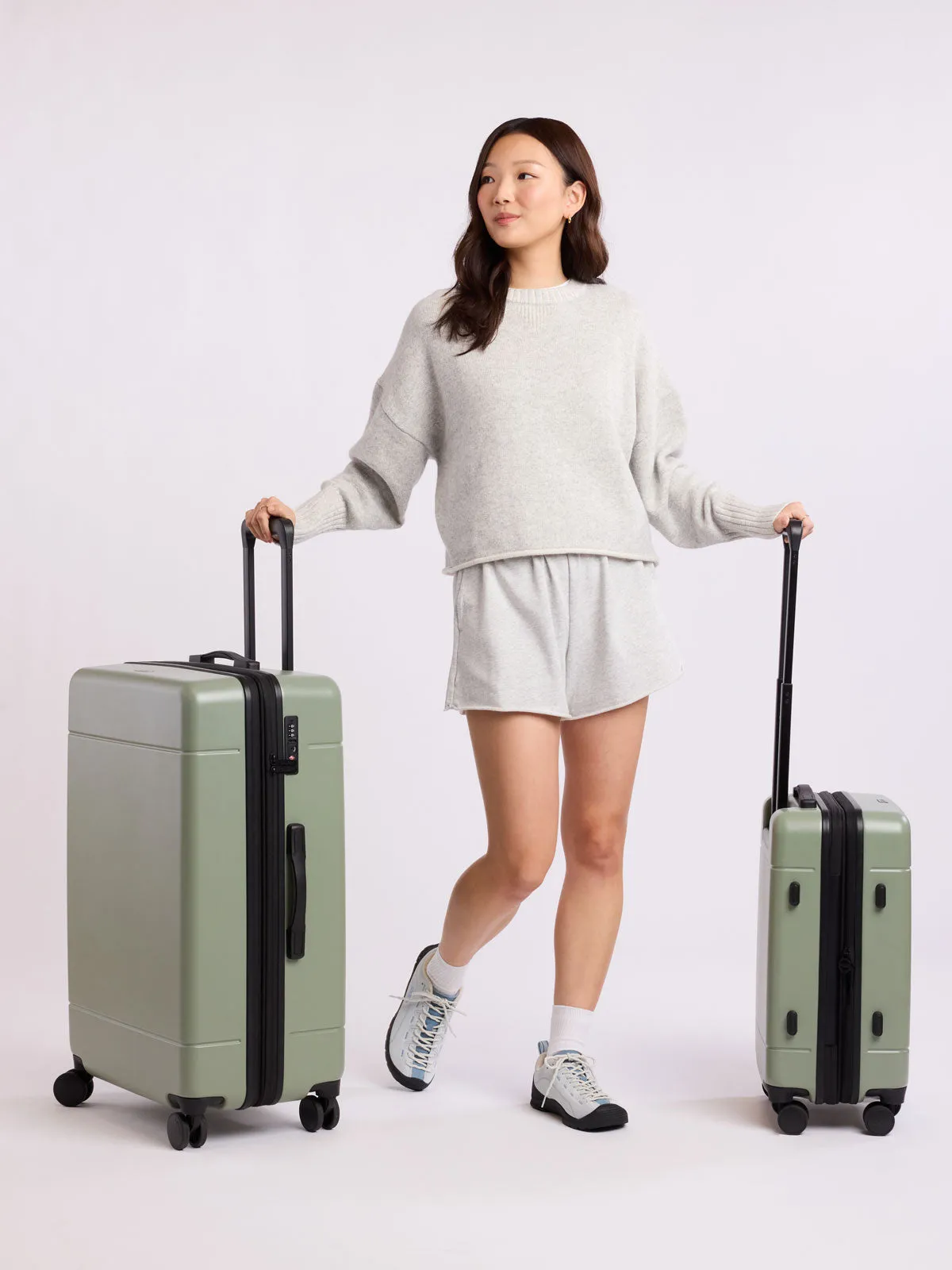 Hue Starter Bundle 8-Piece Set sold by Calpak product image thumbnail 2
