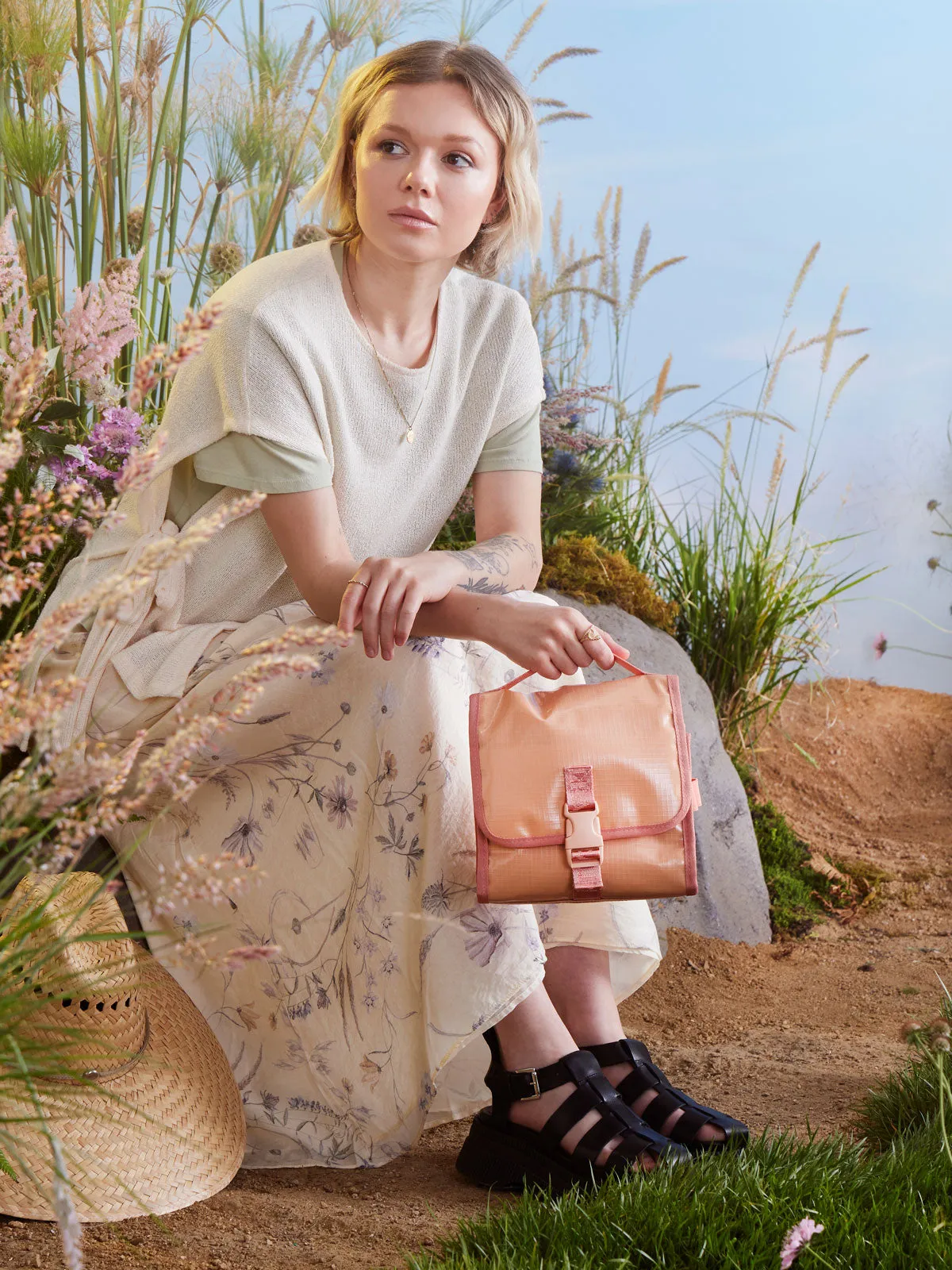 Terra Hanging Toiletry Bag sold by Calpak product image thumbnail 4