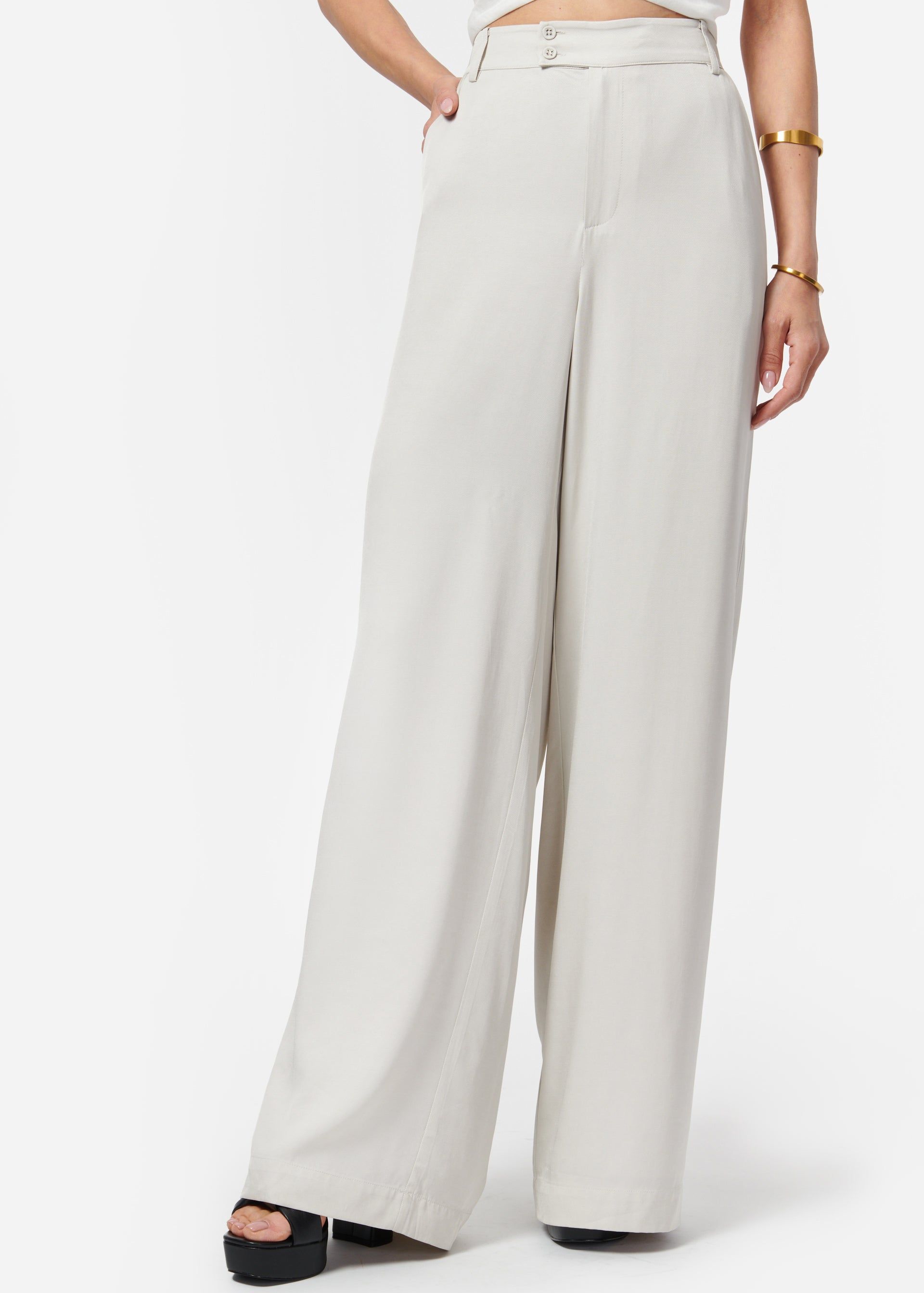 Anais Pant Dove sold by Cami NYC product image thumbnail 2