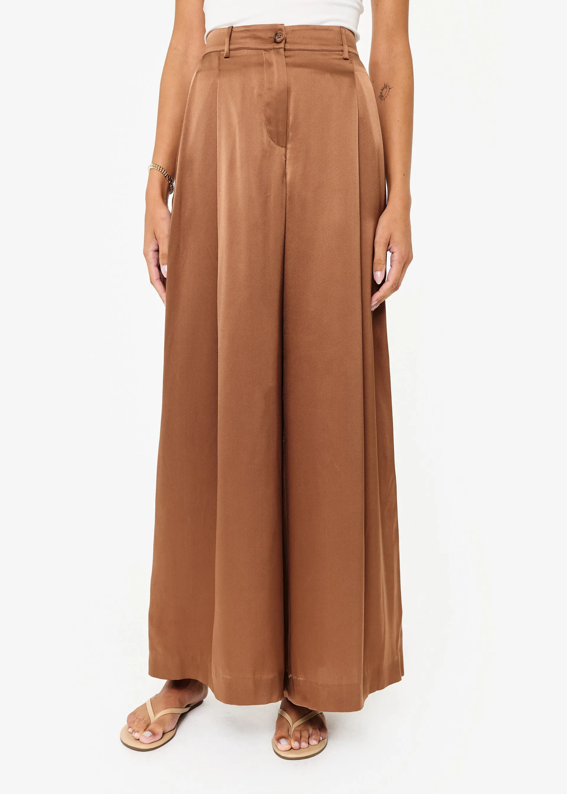 Fabian Wide Leg High Rise Pant Carob sold by CAMI