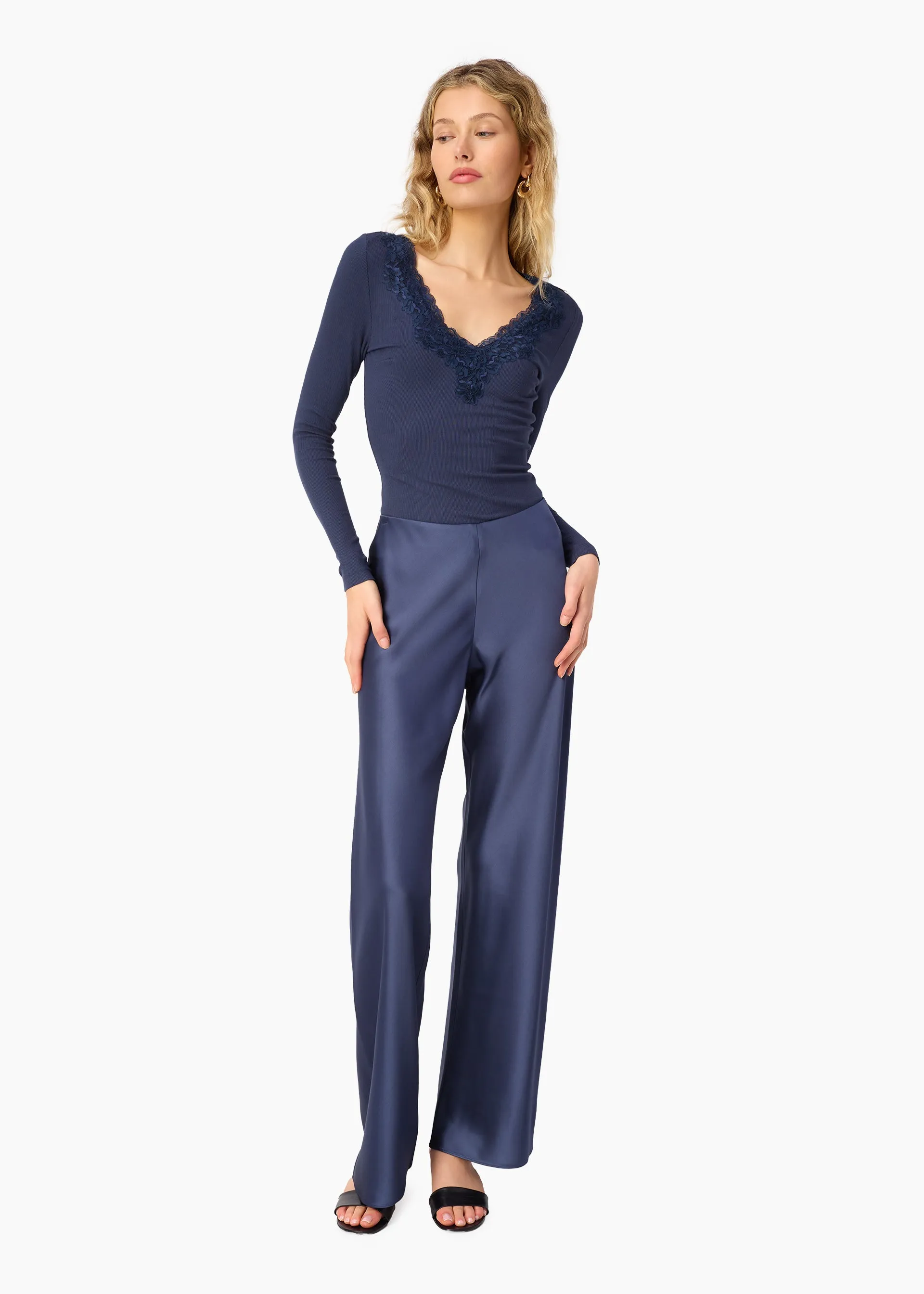 Bristol Mid Rise Pant Harbor sold by CAMI product image thumbnail 4