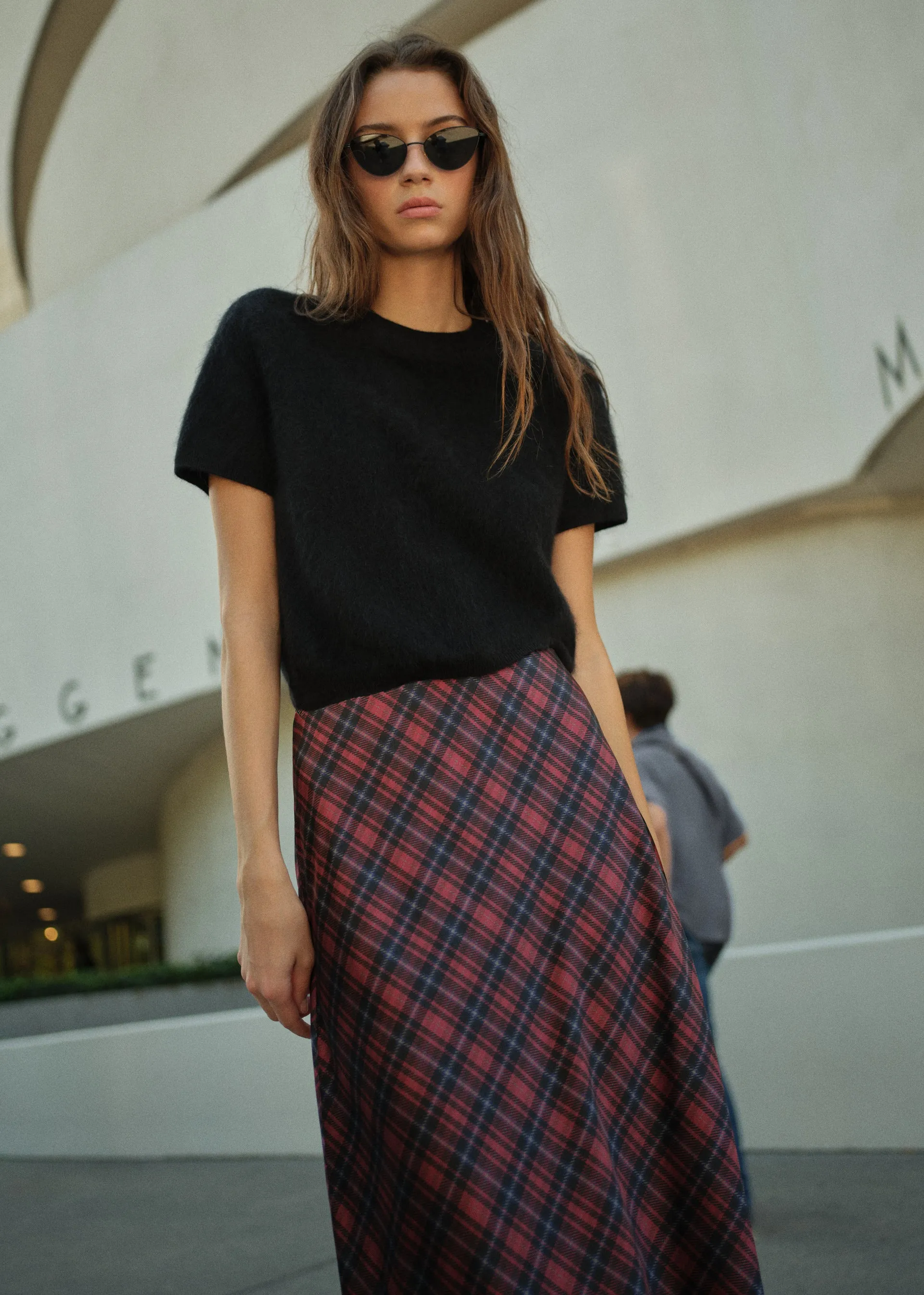 Eugeney Cashmere Top Black sold by CAMI