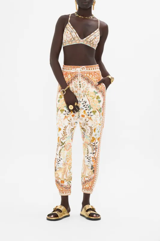 SOFT BRA WITH BACK CLIP IN HONOUR OF HEIRLOOMS sold by Camilla