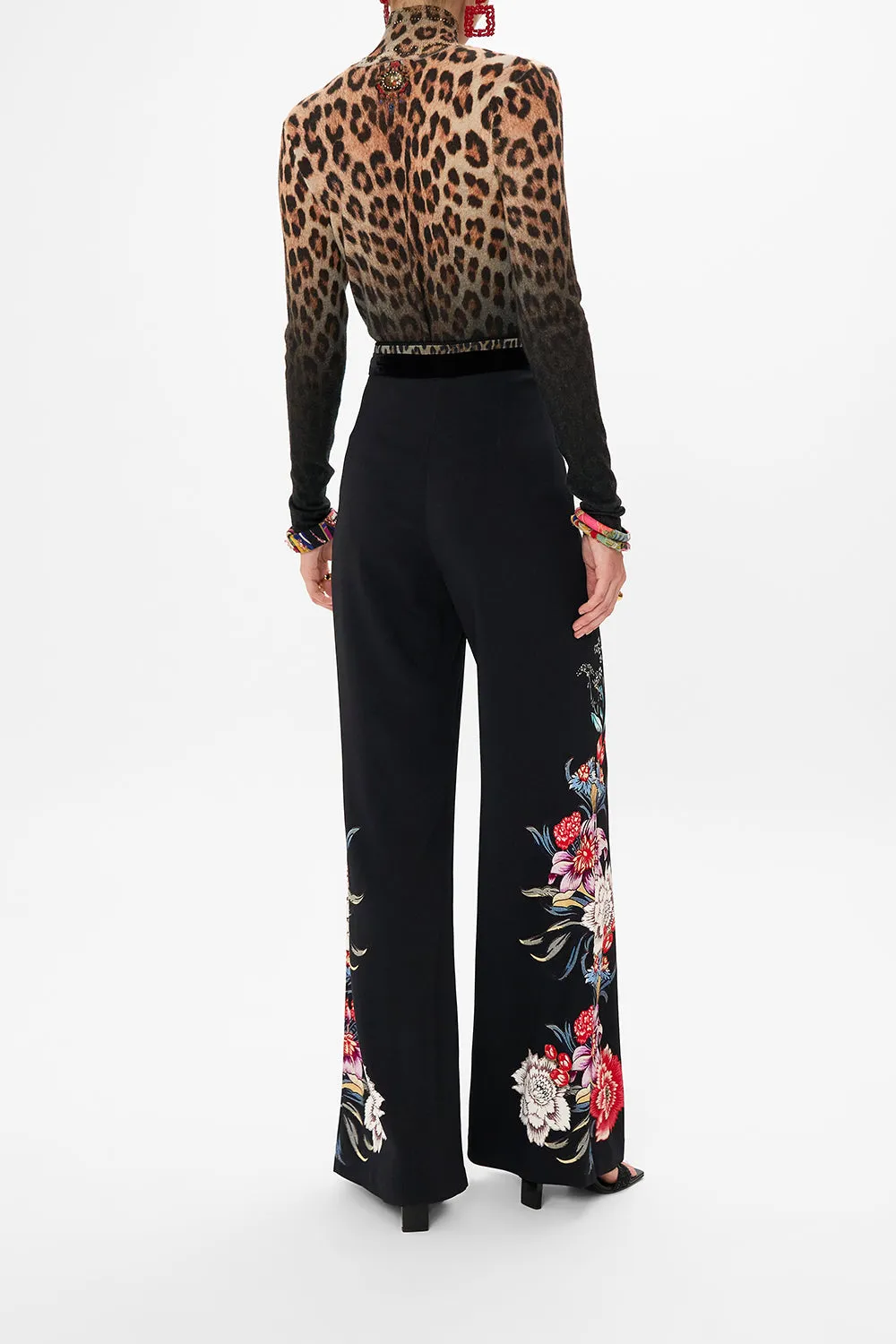 FITTED TURTLE NECK KNIT VOLENDAM DOLLS sold by Camilla product image thumbnail 2