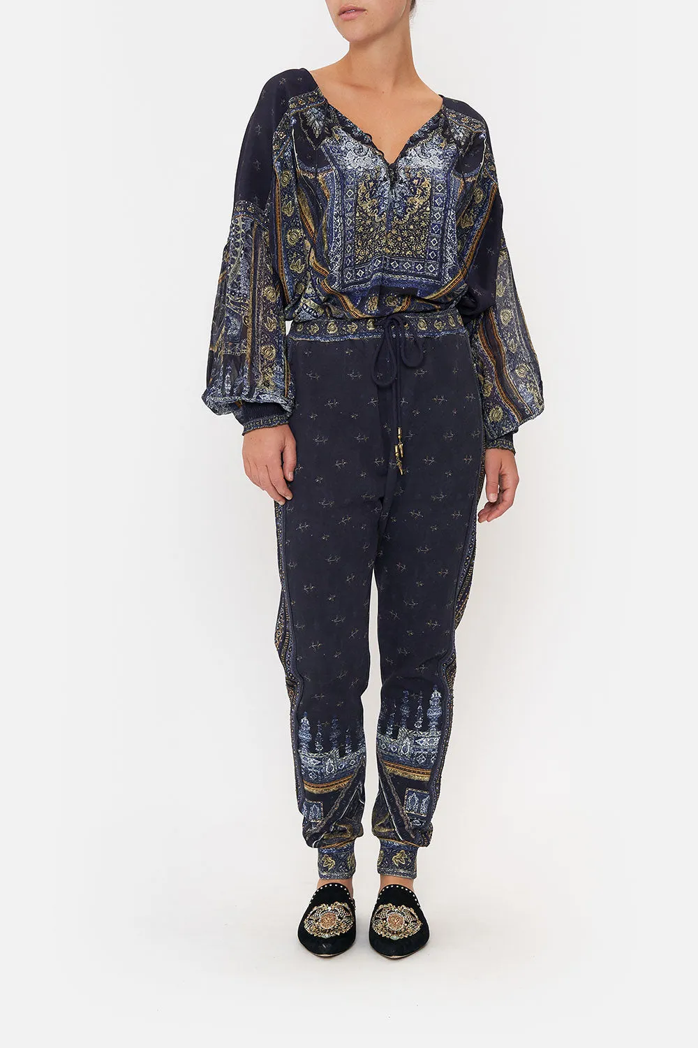 SIDE PANEL TRACKPANT FOREVER FAMILY sold by Camilla