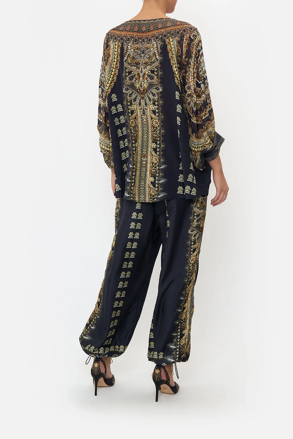 RAGLAN SLEEVE BLOUSE WITH CUFF ITS ALL OVER TORERO sold by Camilla product image thumbnail 2