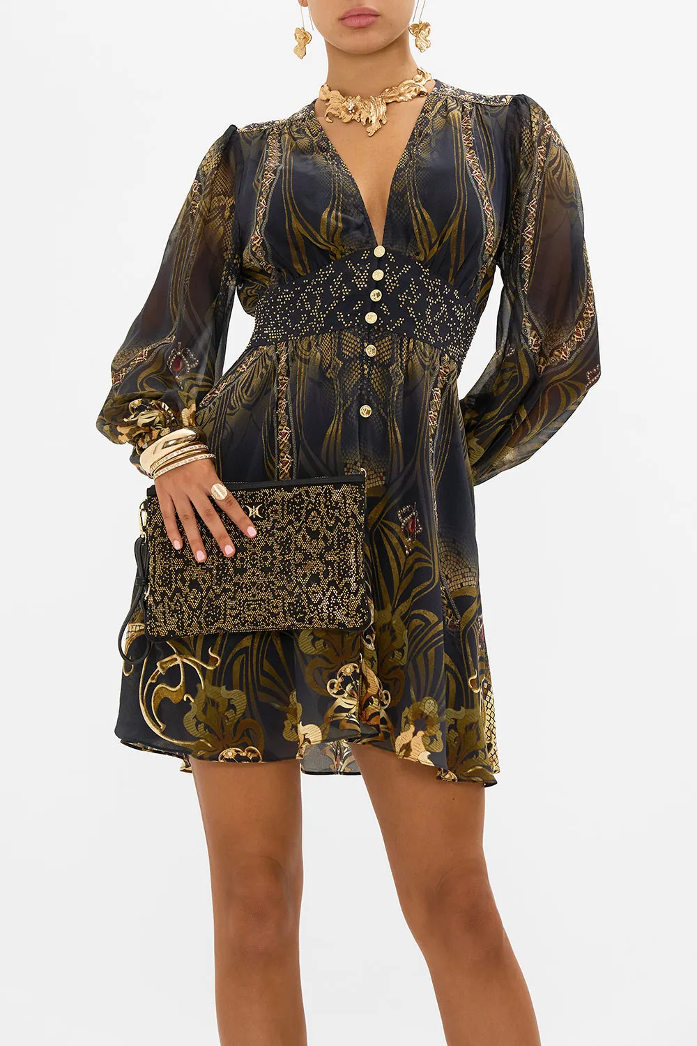 MESH ZIP TOP CLUTCH SOLID BLACK sold by Camilla product image thumbnail 4