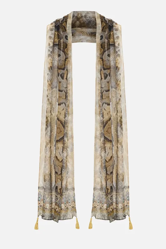LONG SCARF CALL OF THE FALCON sold by Camilla
