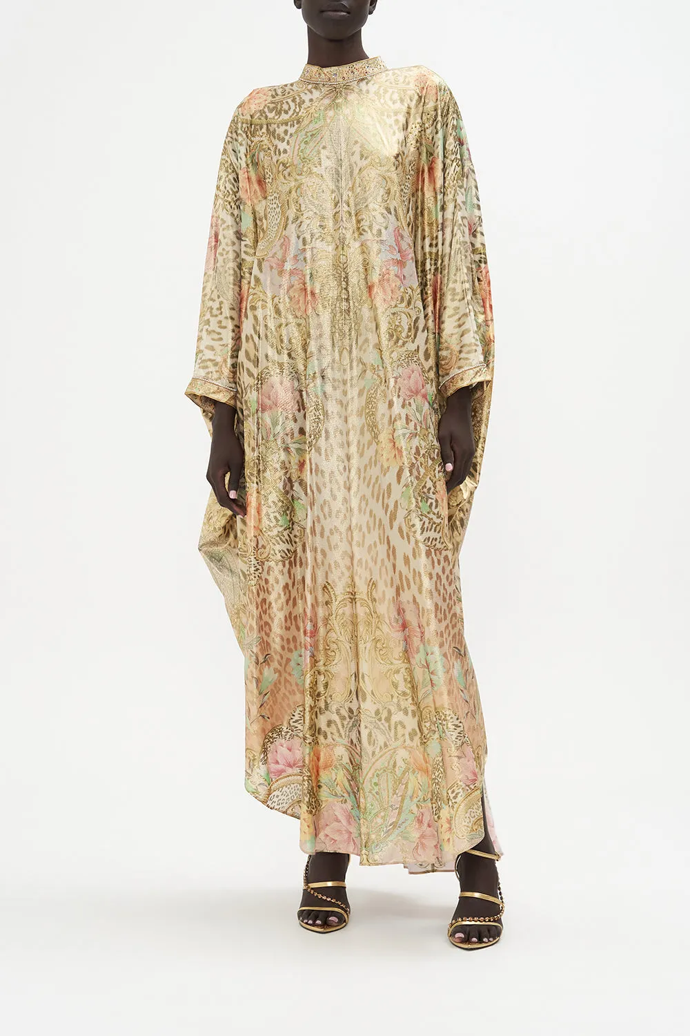 HIGH COLLAR KAFTAN WITH TIE QUEEN ATLANTIS sold by Camilla