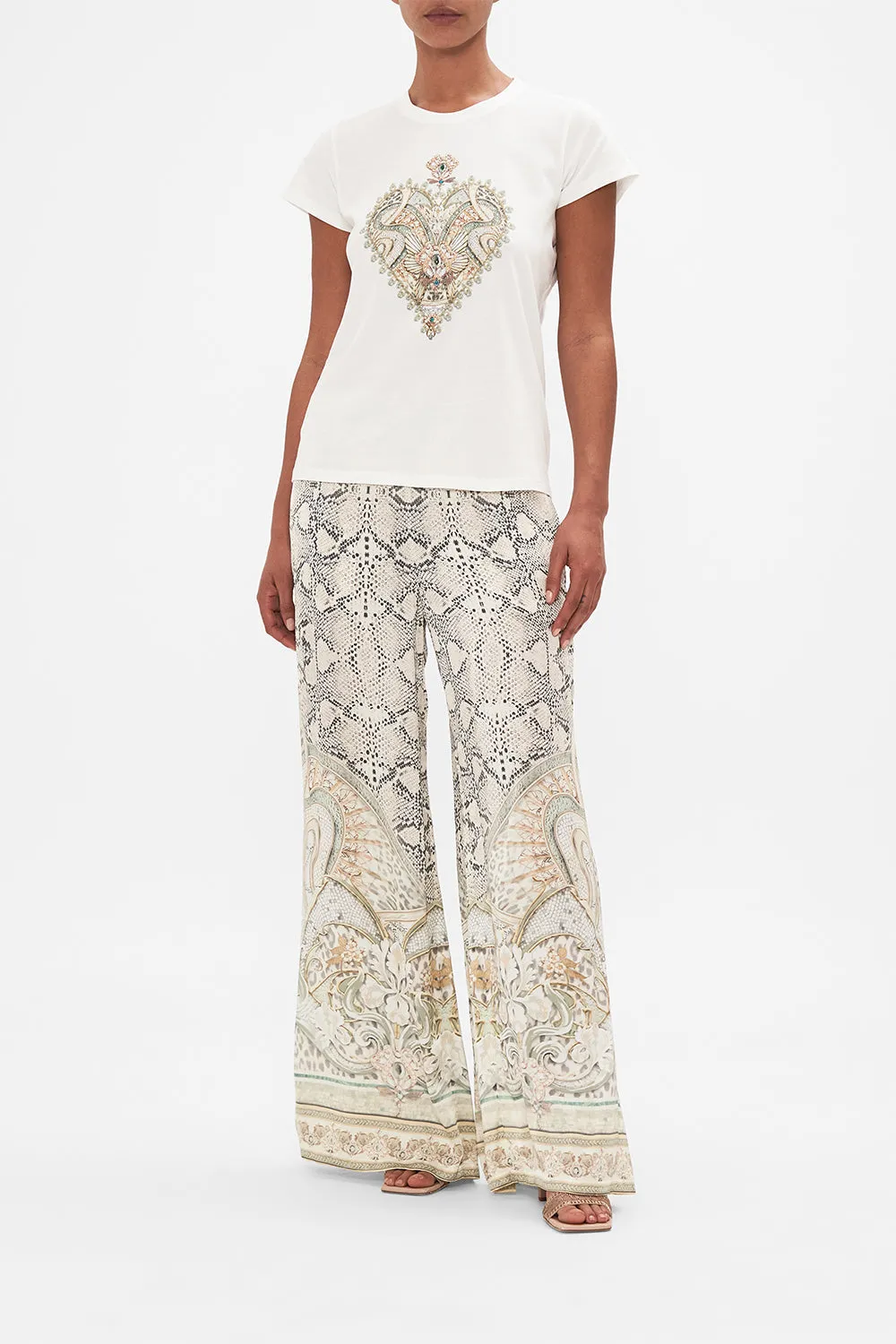 SLIM FIT ROUND NECK T-SHIRT - WHITE LOOKING GLASS HOUSES sold by Camilla