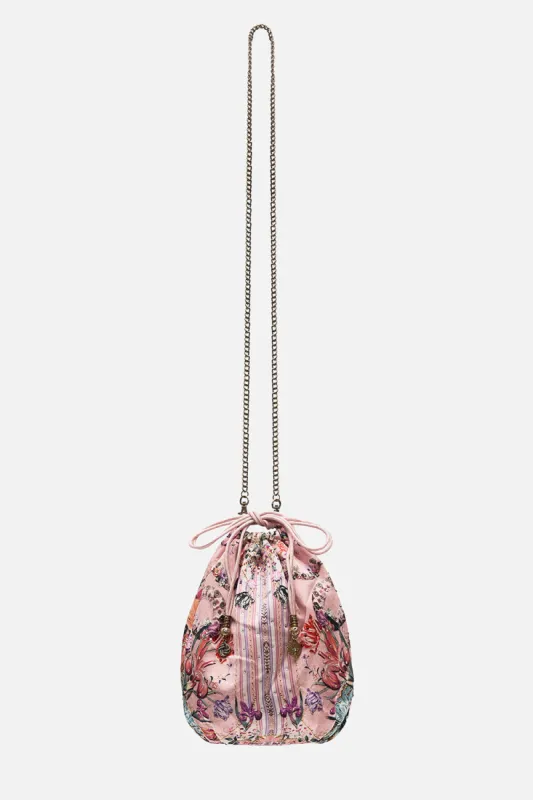 ROUND DRAWSTRING POUCH MAD AS A SNAKE sold by Camilla