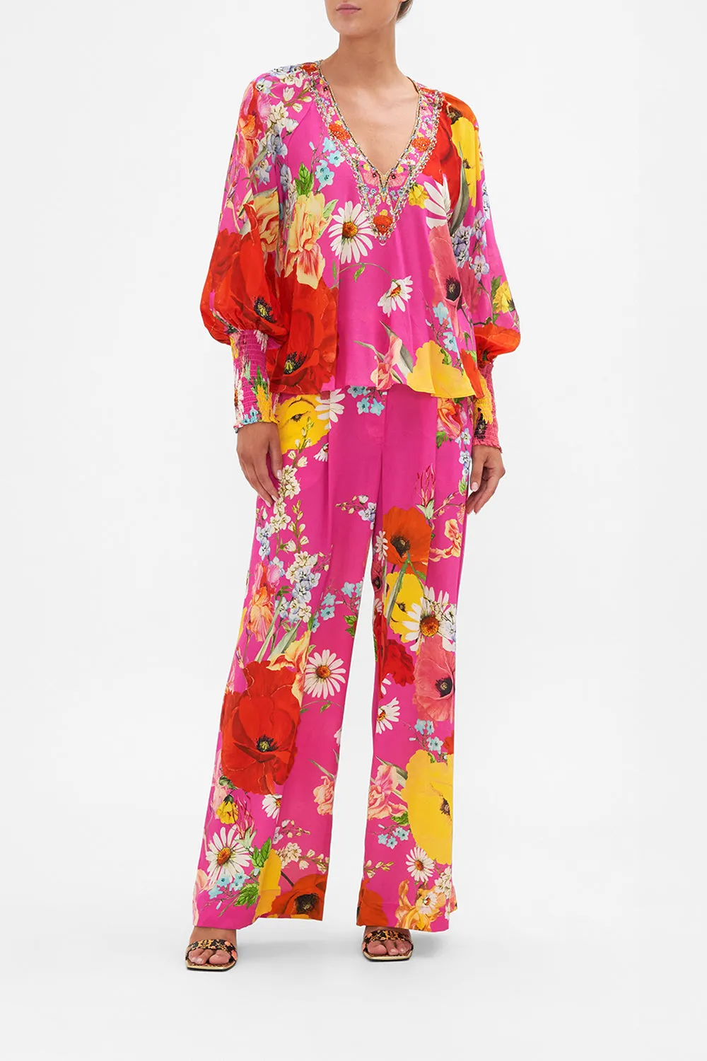 SHIRRED CUFF BLOUSE RAINBOW BODY sold by Camilla